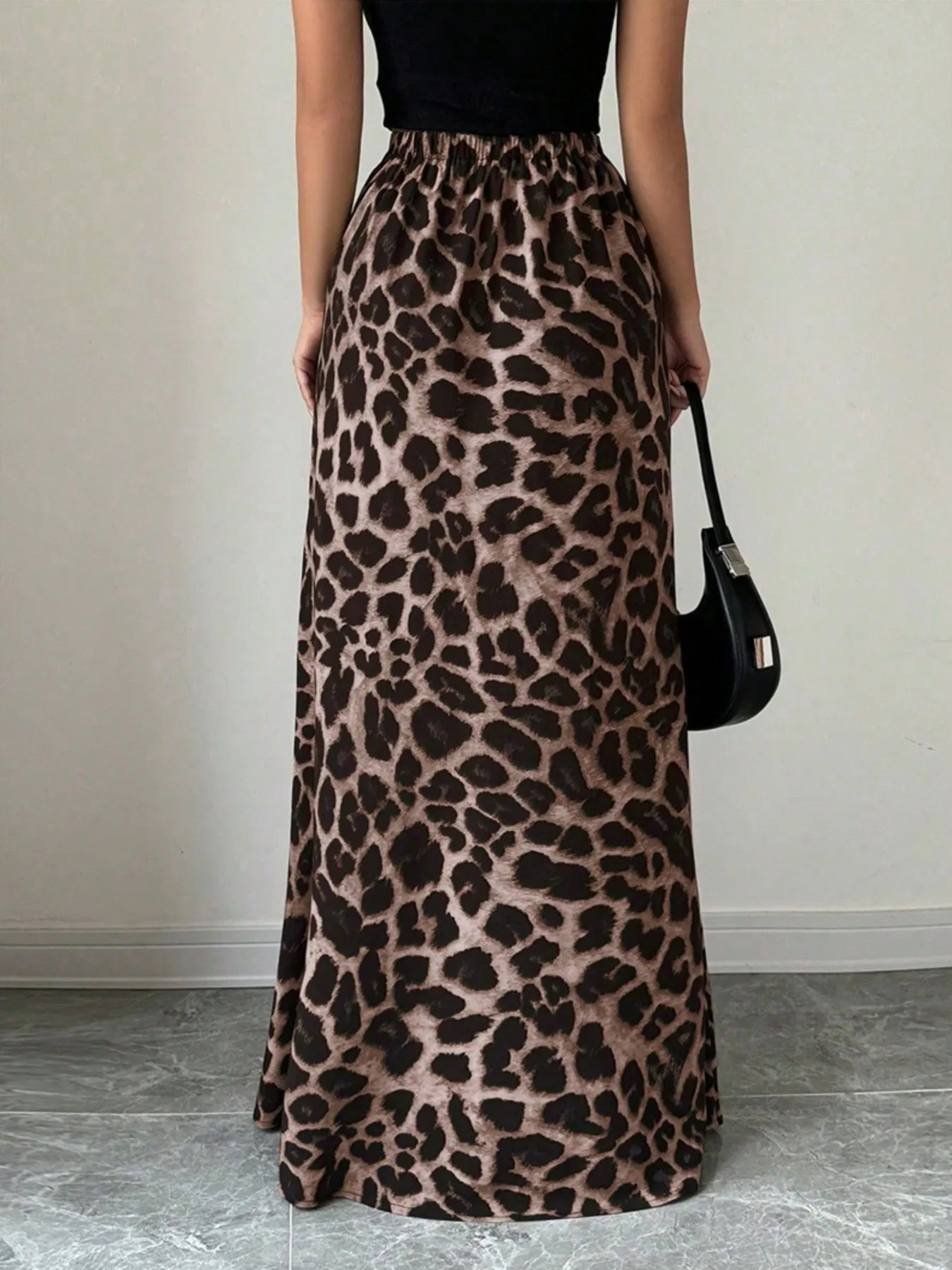 Leopard Print High-Waisted Maxi Skirt - Image 5