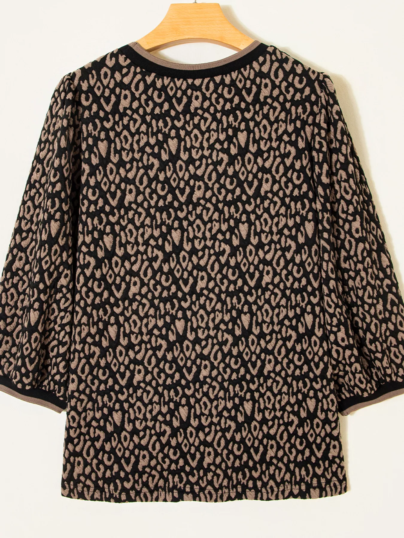 Leopard Print Puffy Bracelet Sleeve Contrast Trim Round Neck Top - Image 4