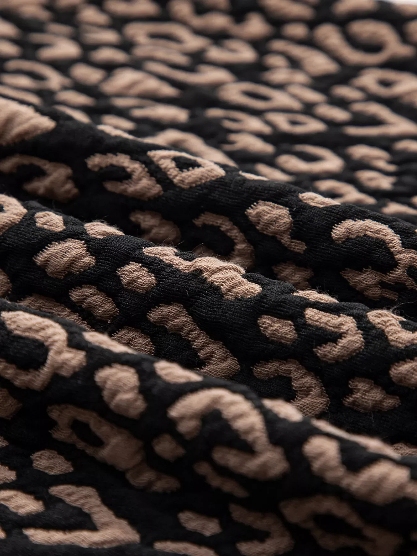 Leopard Print Puffy Bracelet Sleeve Contrast Trim Round Neck Top - Image 8