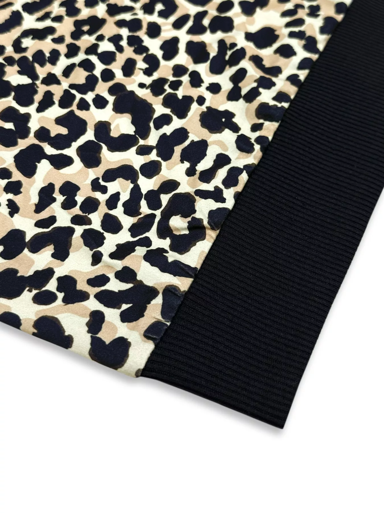 Leopard Print Sweatshirt and Jogger Set - Image 8