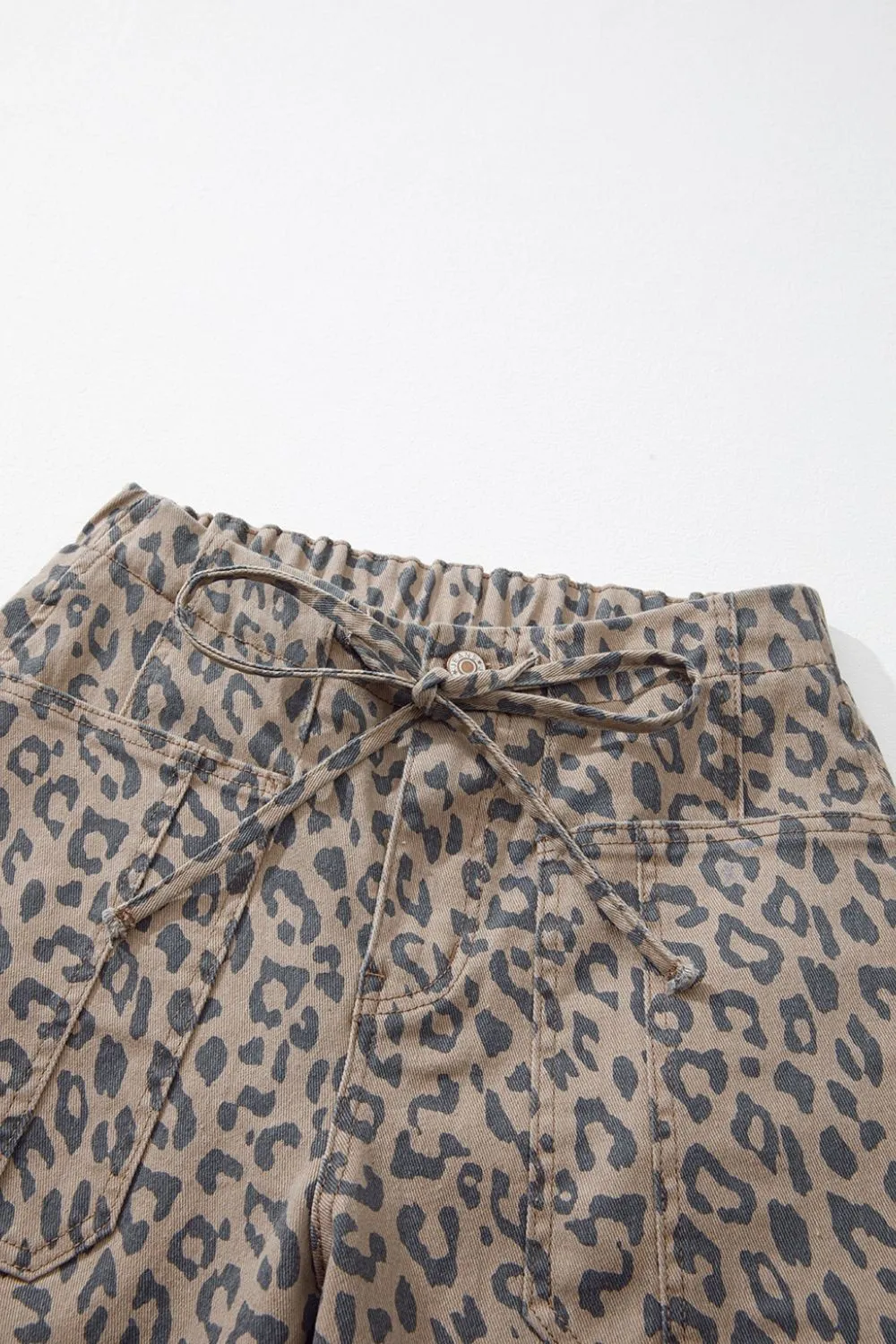 Leopard Printed Drawstring Waist Pocketed Wide Leg Jeans - Image 5
