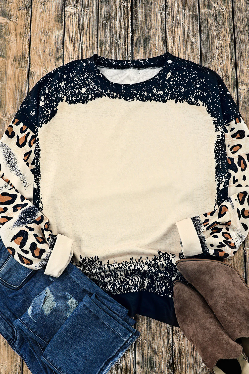 Leopard Round Neck Long Sleeve Sweatshirt - Image 3