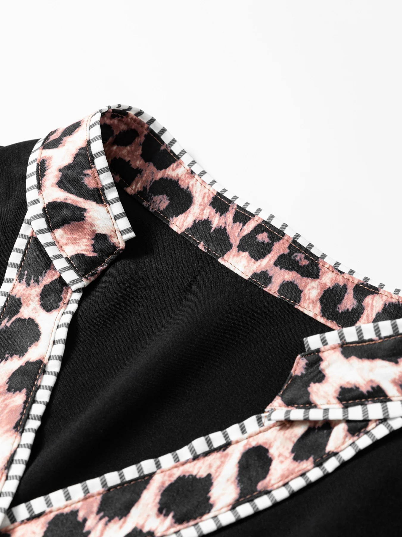 Leopard Trim Puff Sleeve Blouse - Image 7