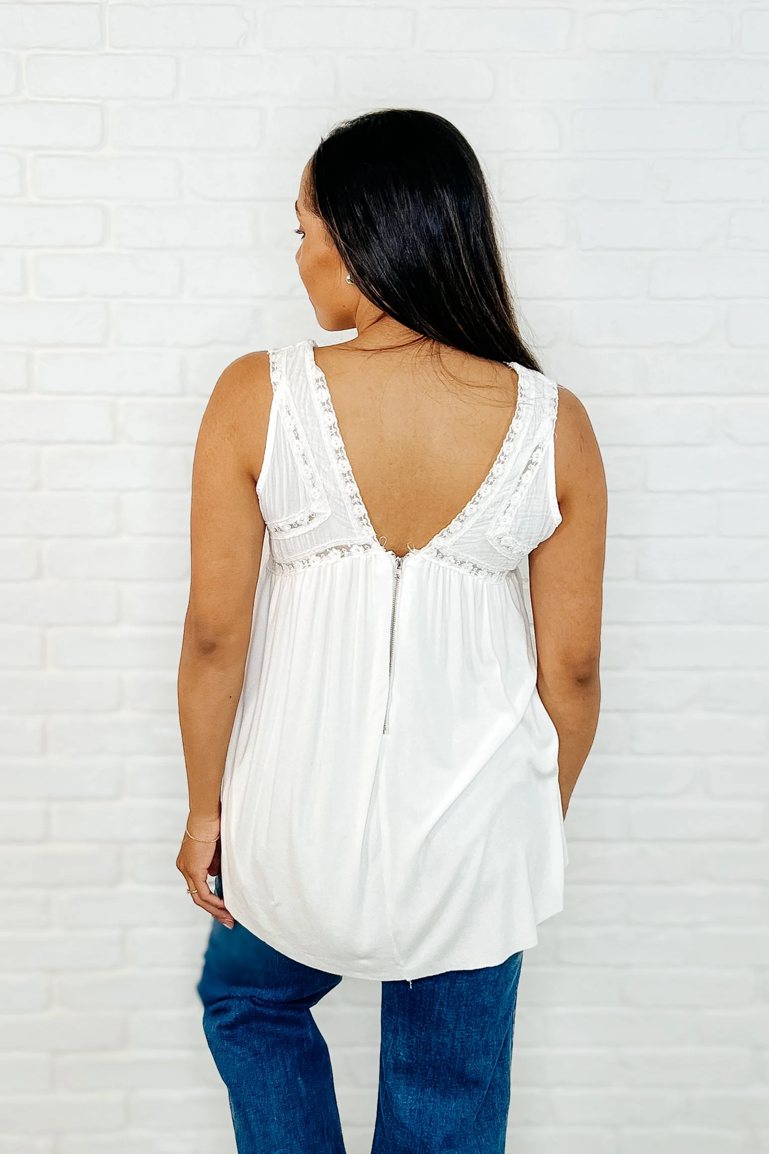 Let em' Breathe V-Neck Tank in Off White - Image 4
