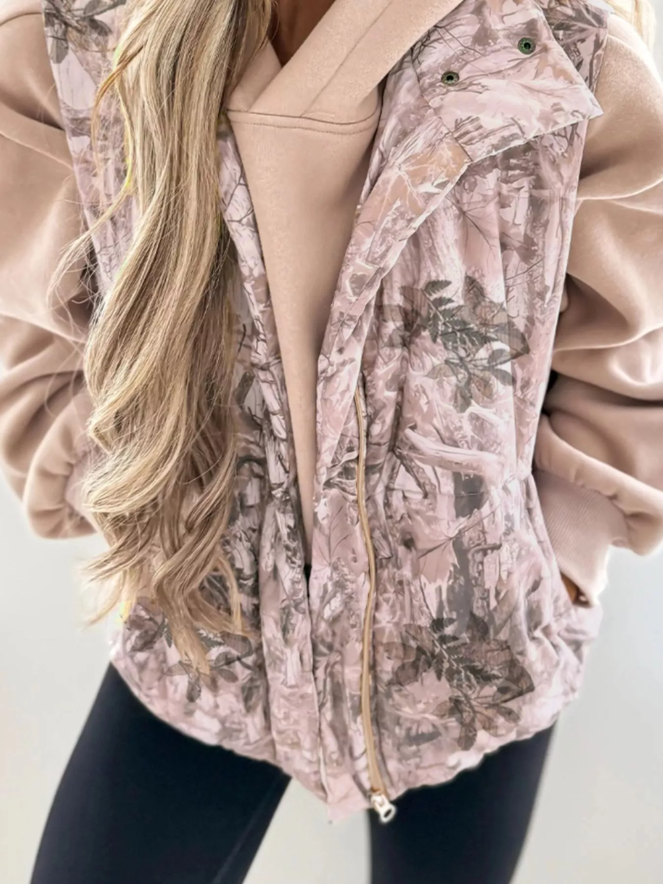 Lightweight Leaf Print Vest Coat - Image 3