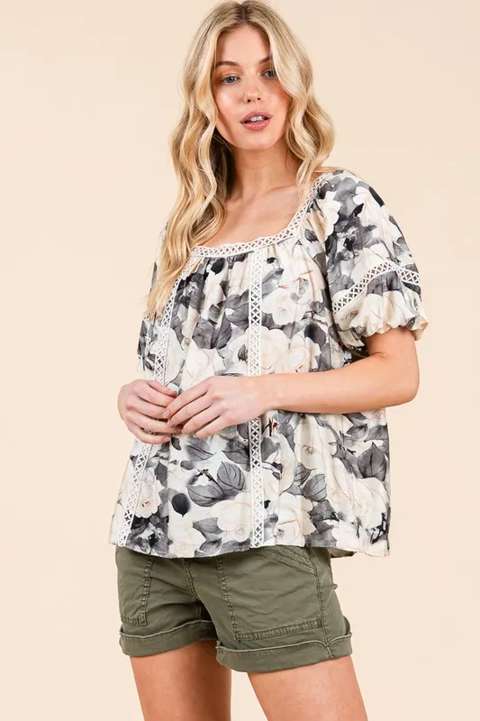 Lime 'N' Chili Floral Print Lace Trim Puff Sleeve Blouse - Image 4