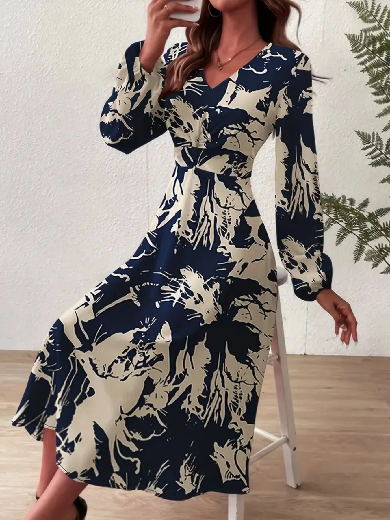 Long Sleeve Printed Midi Dress - Image 4