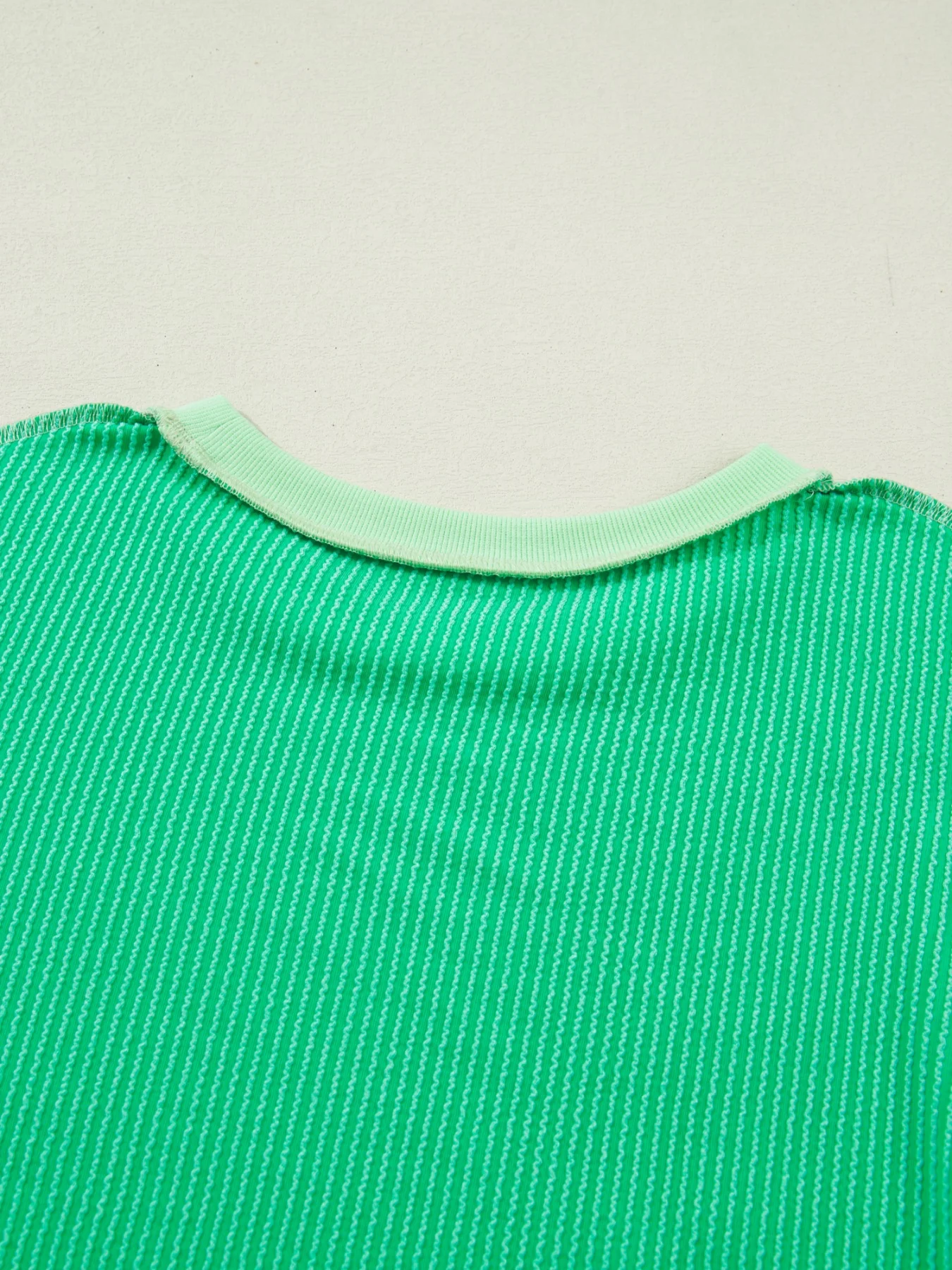 Loose Uneven Hem Twist Ribbed T Shirt - Image 7
