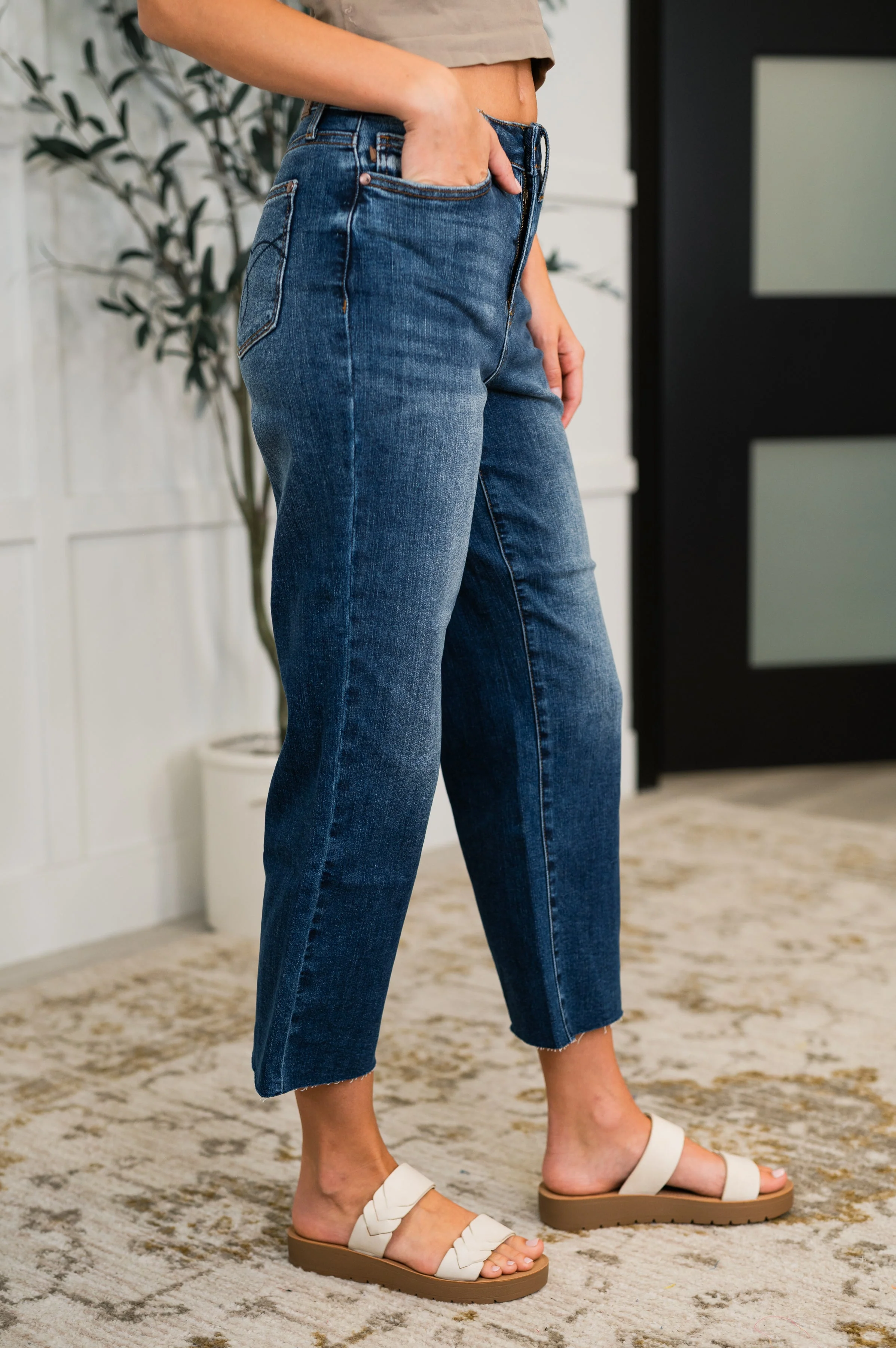 Maisie High Waist Back Pocket Embroidery Crop Wide - Image 3