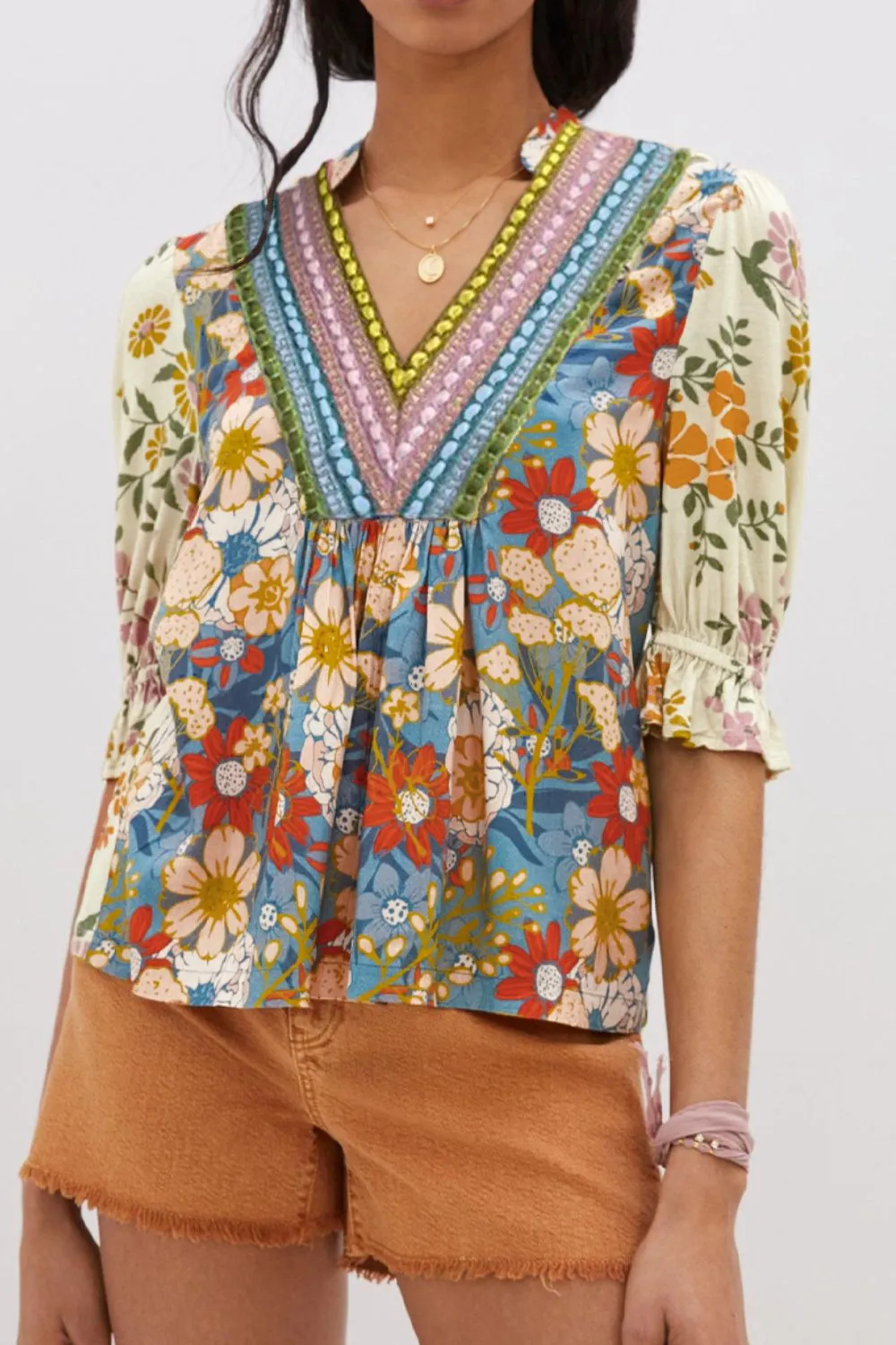 Multicolour Crochet V Neck Half Sleeve Boho Floral Blouse - Image 4