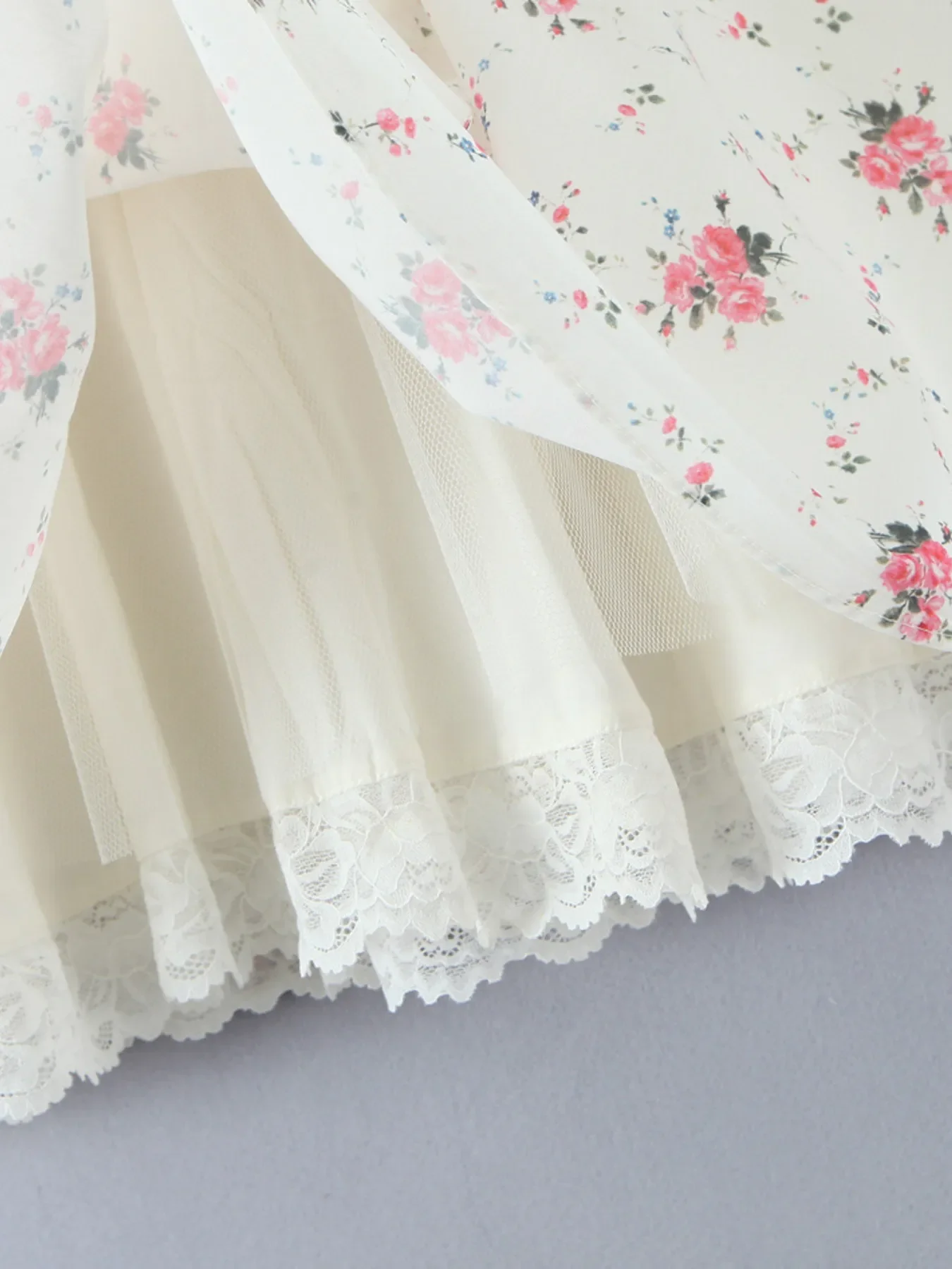 Off-Shoulder Floral Lace Trim Mini Dress - Image 9