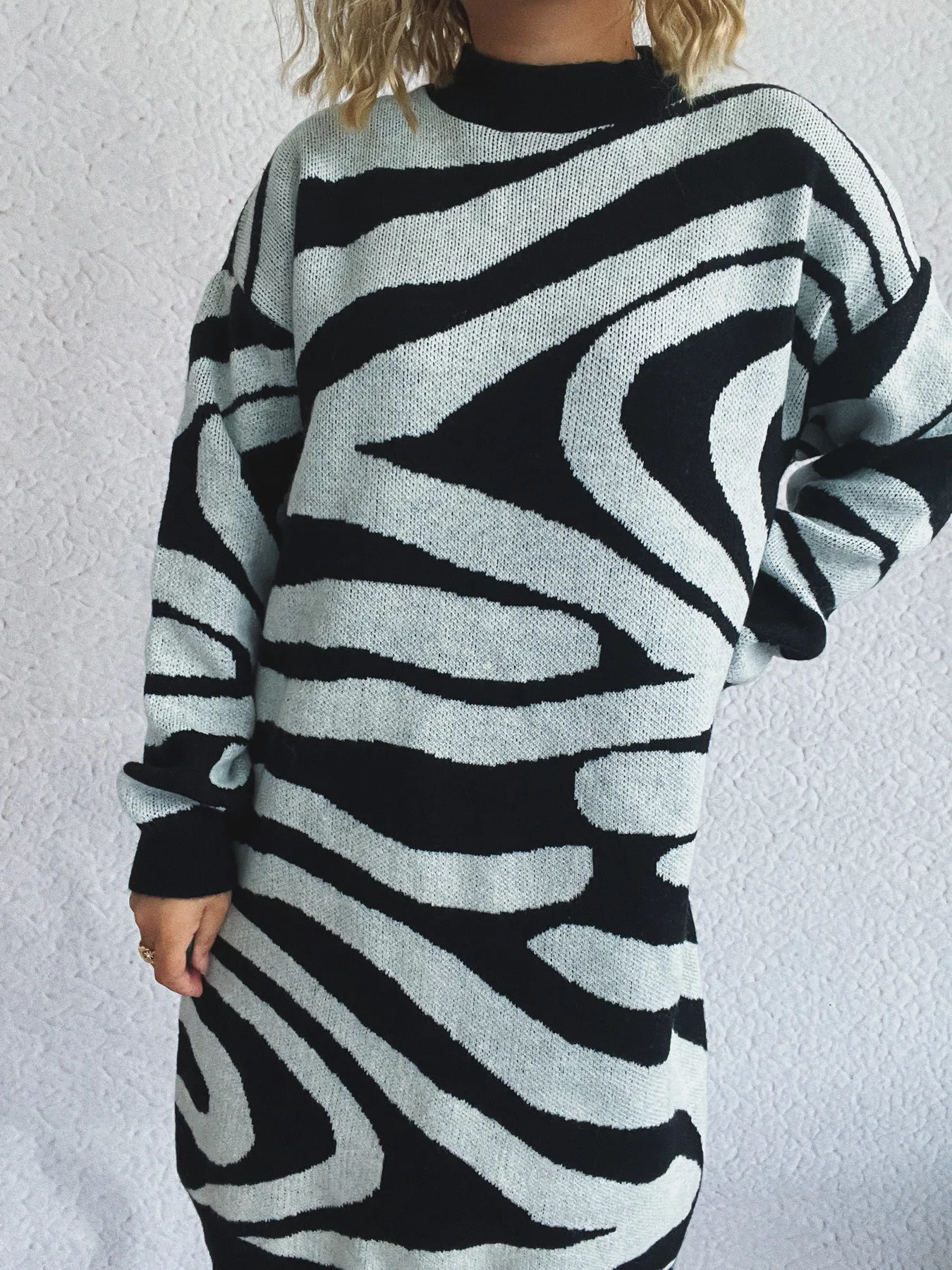 Oversized Zebra Print Long Sleeve Sweater - Image 2