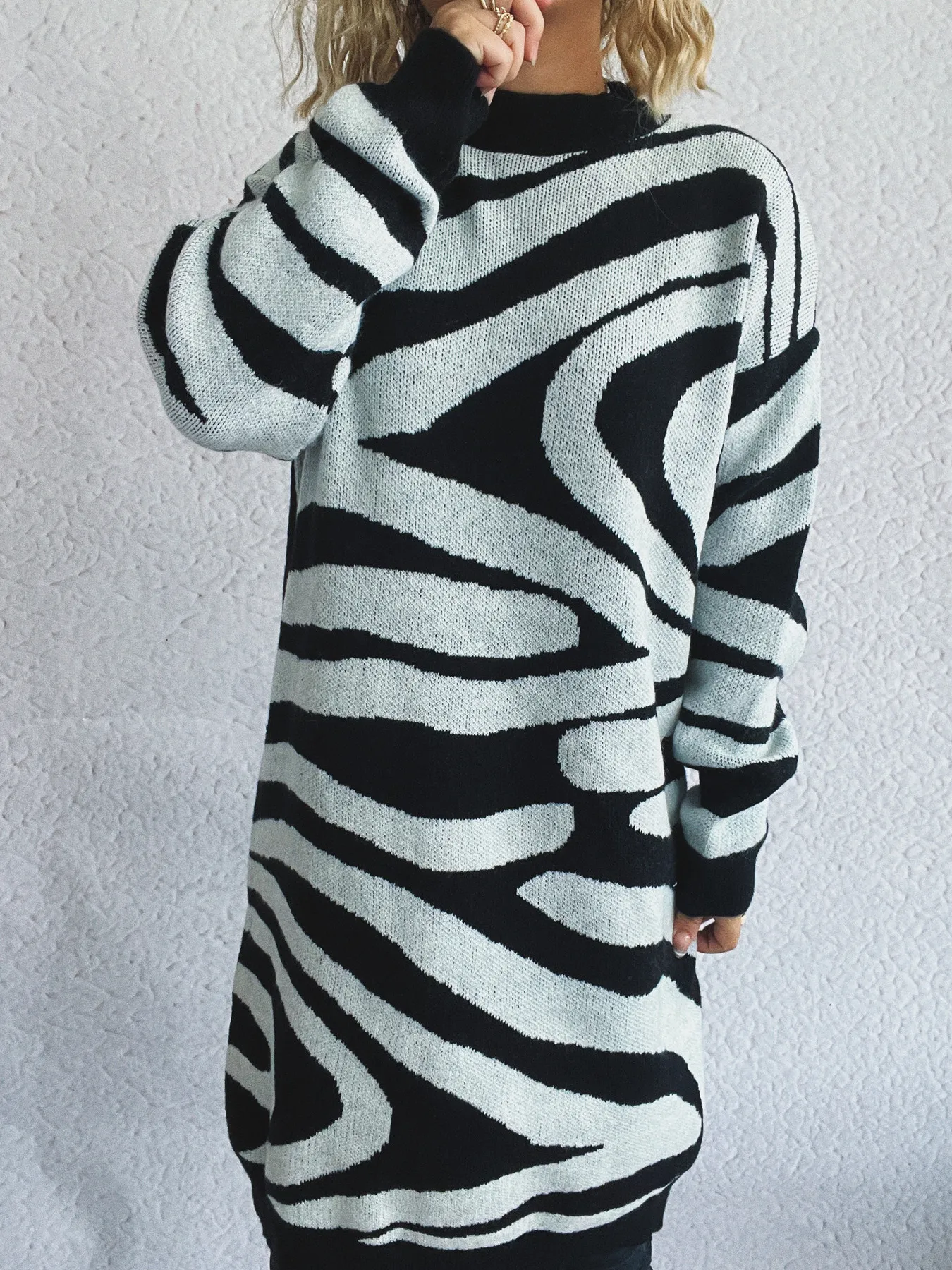 Oversized Zebra Print Long Sleeve Sweater - Image 3