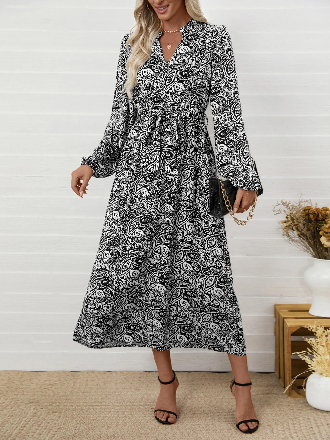 Paisley Print Long Sleeve Midi Dress - Image 2