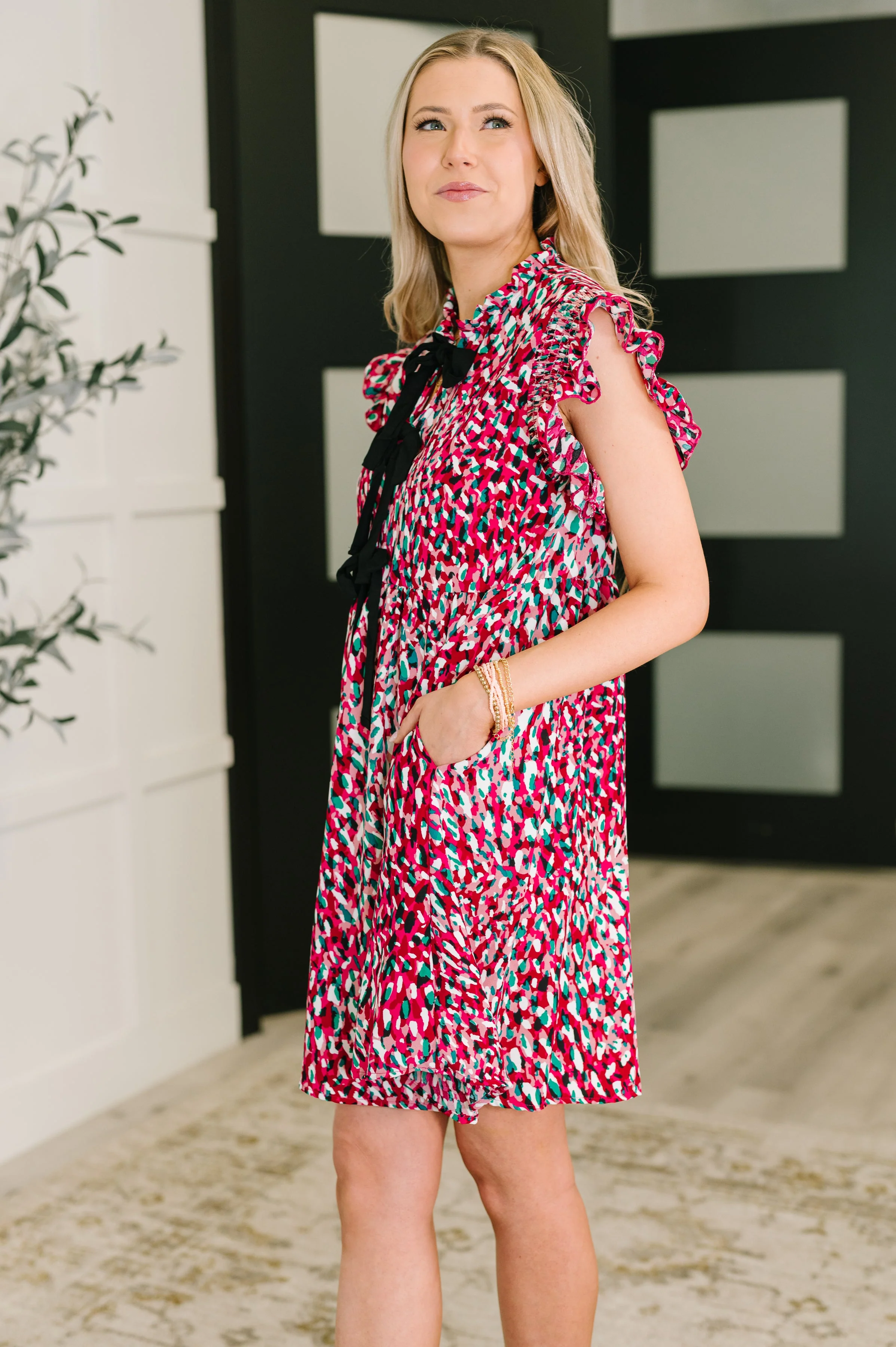 Pattern Pending Bow Detail Dress in Fuchsia and Black - Image 4