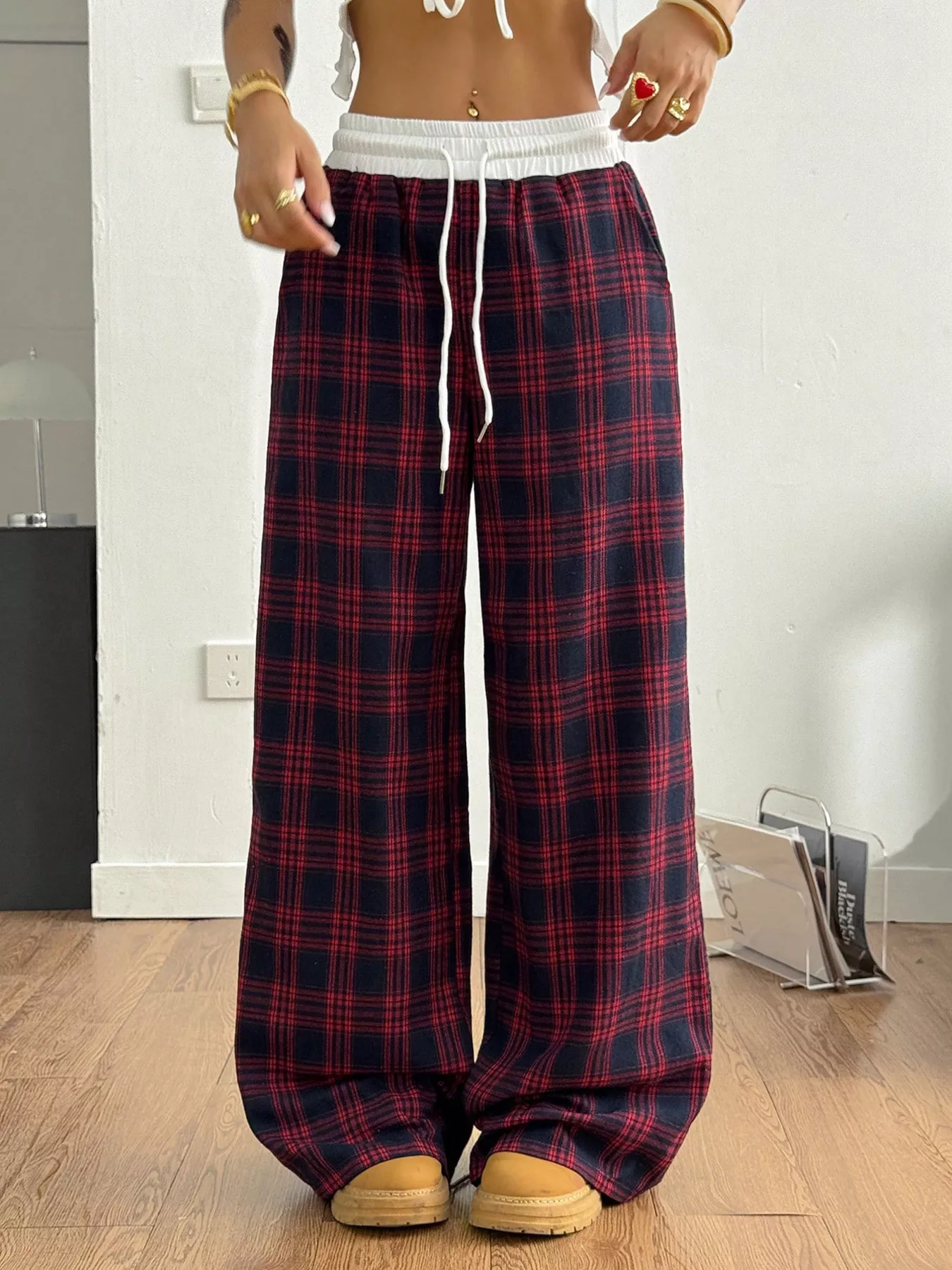 Plaid Wide-Leg Pants with Elastic Waistband - Image 7