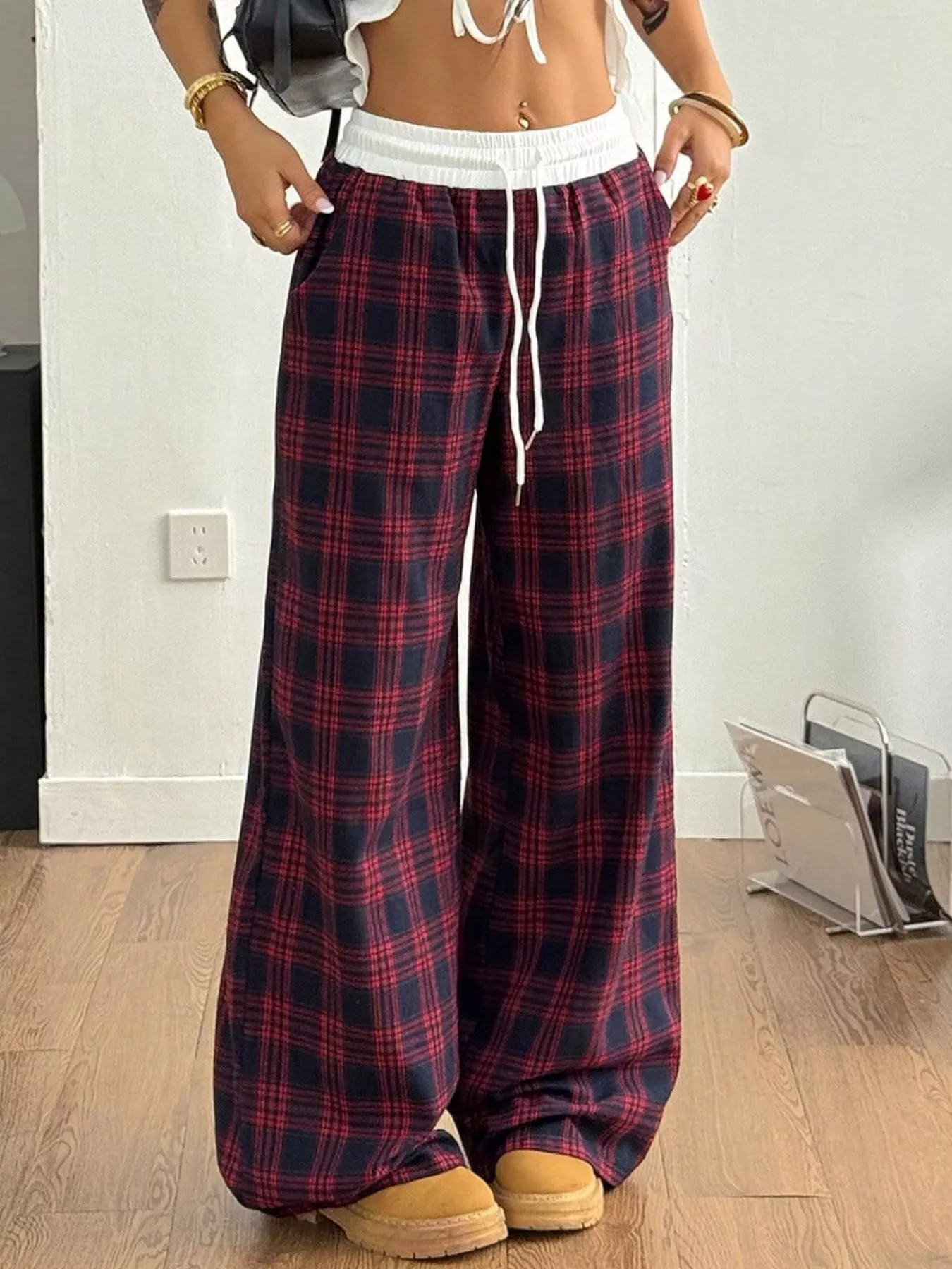 Plaid Wide-Leg Pants with Elastic Waistband - Image 9