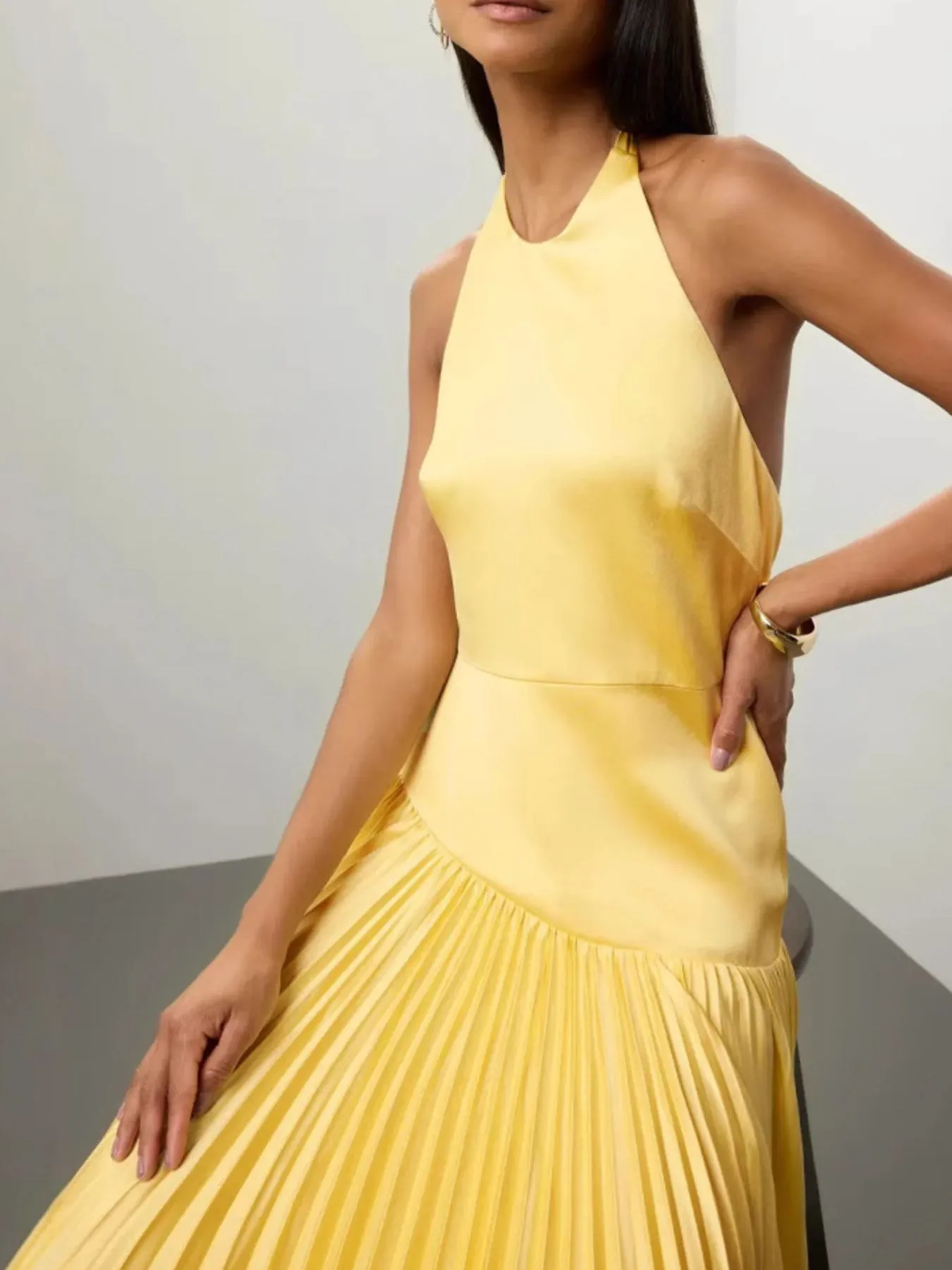 Pleated Halter Neck Maxi Dress - Image 4