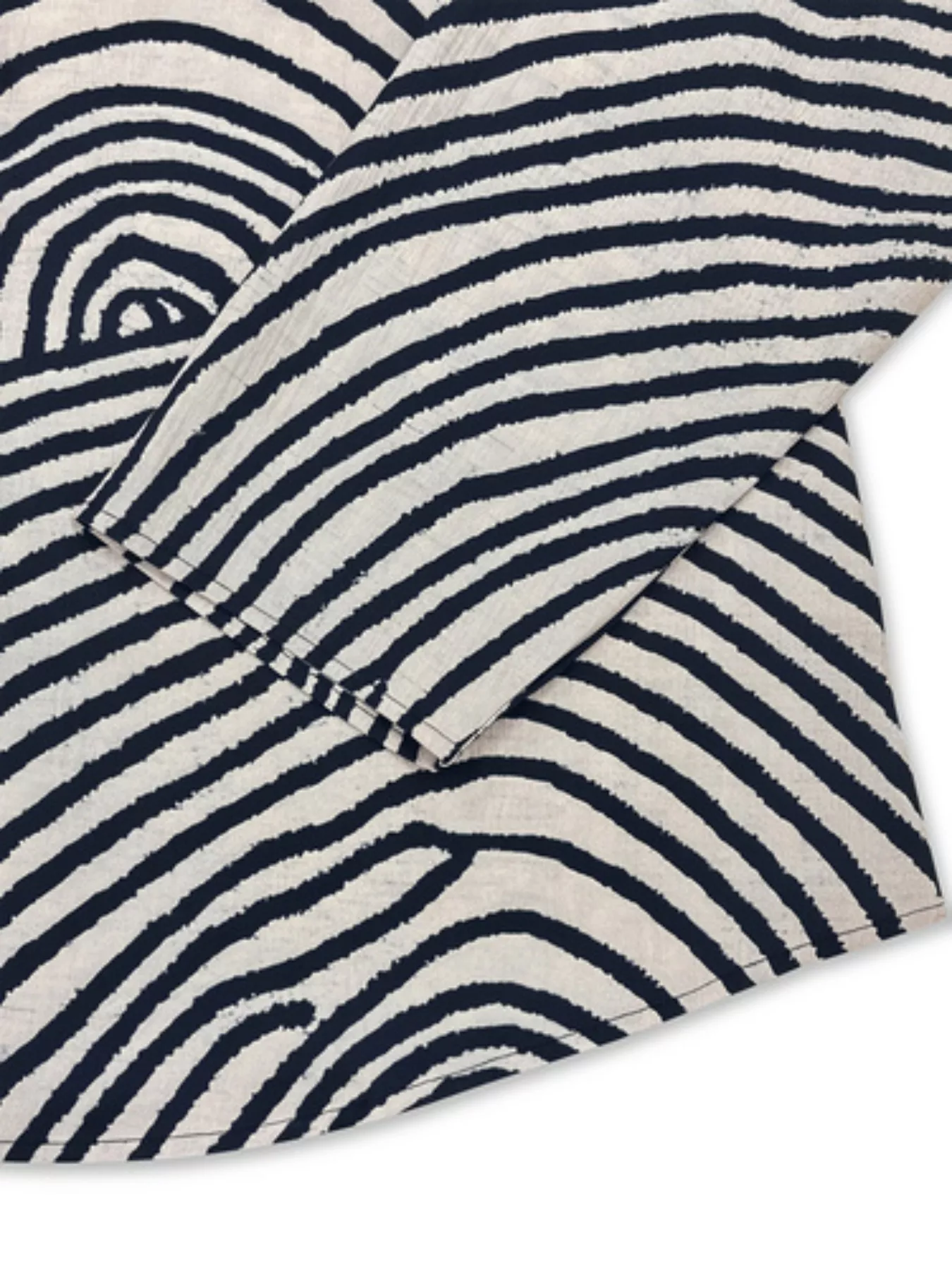 Plus Size Abstract Zebra Print Button-Down Shirt - Image 6