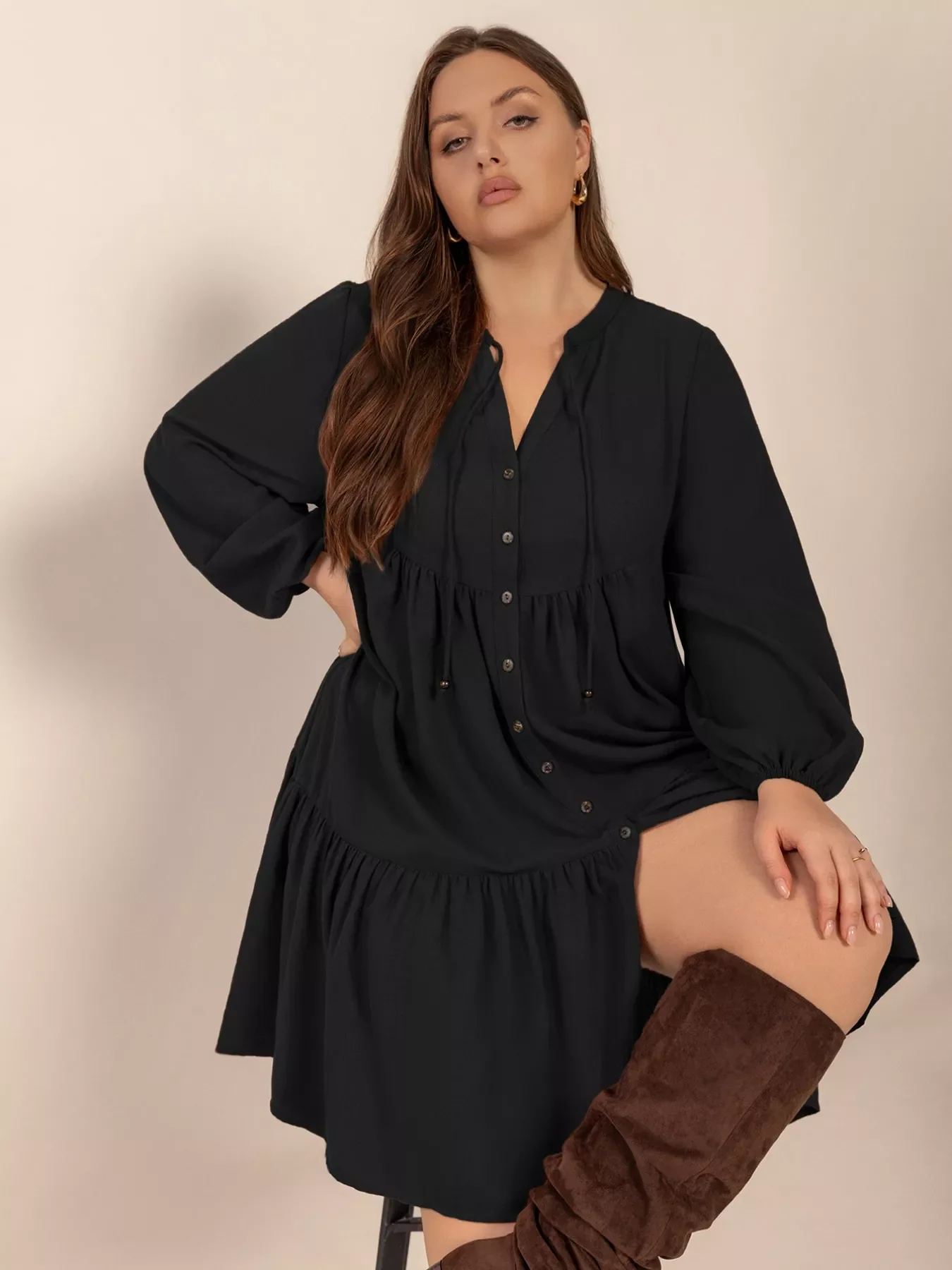Plus Size Button Front Balloon Sleeve Dress - Image 5