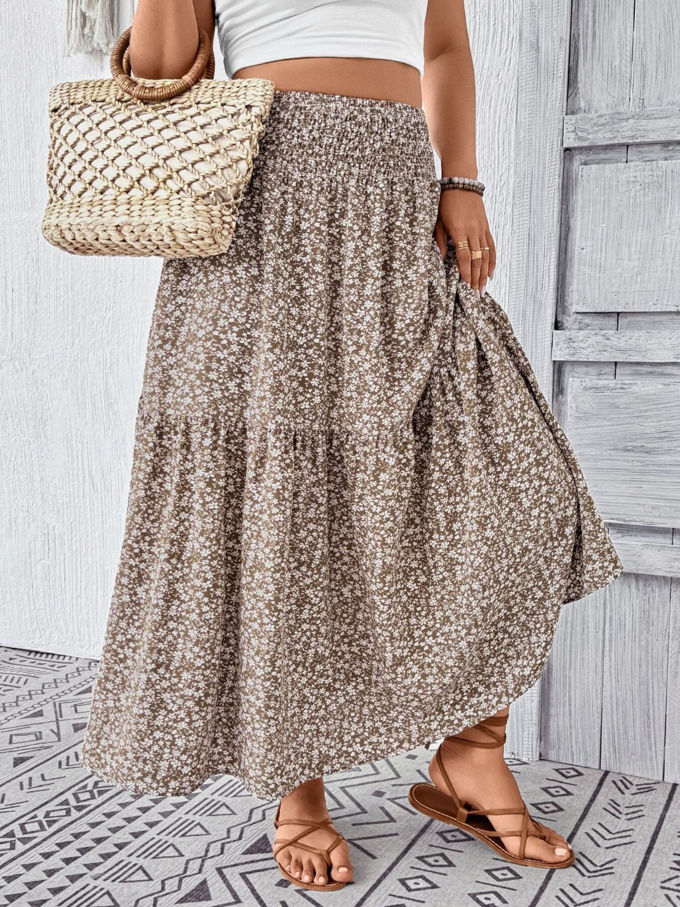 Plus Size Floral Print Tiered Skirt - Image 10