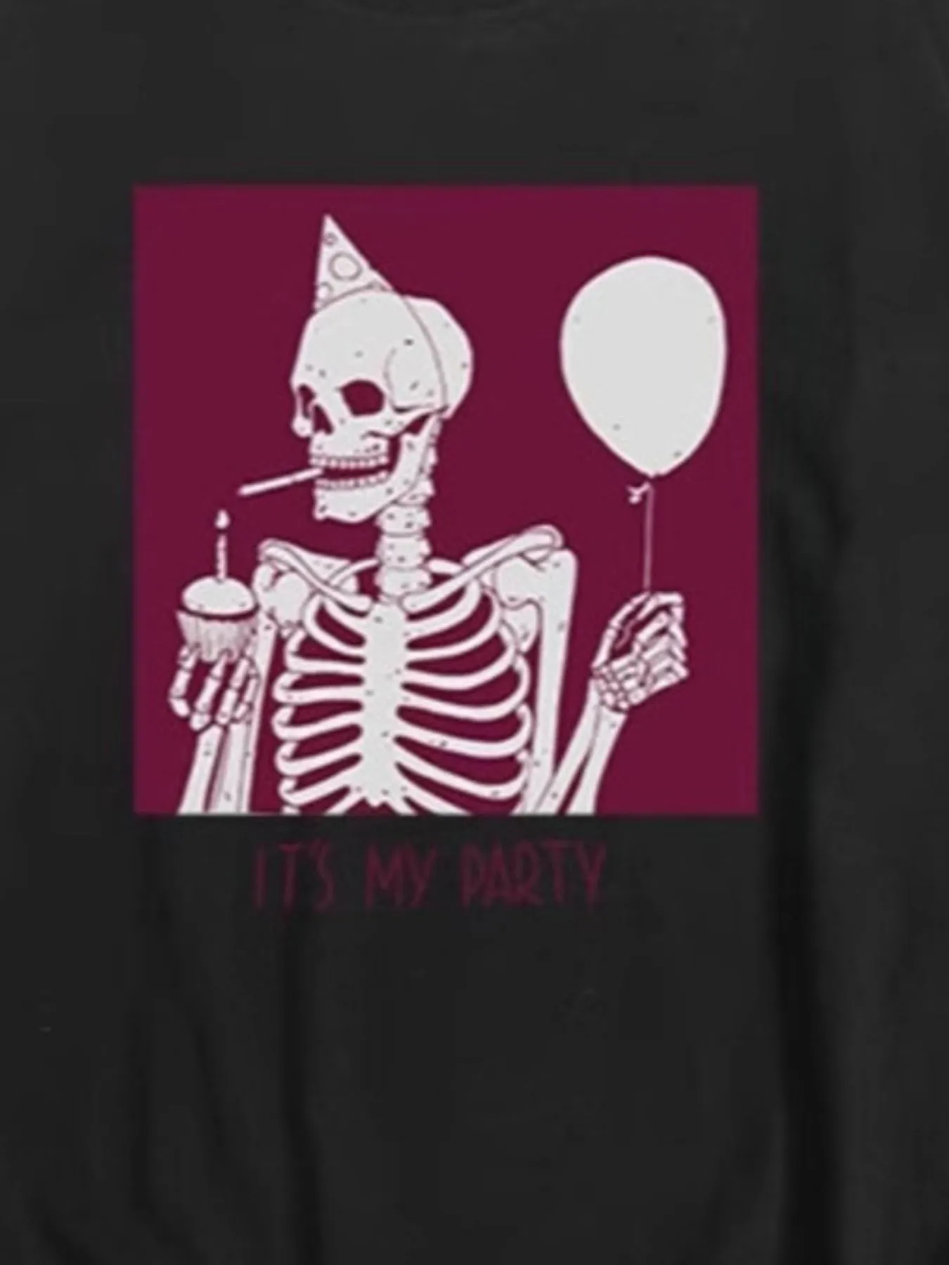 Plus Size Graphic Round Neck Half Sleeve T-Shirt - Image 9