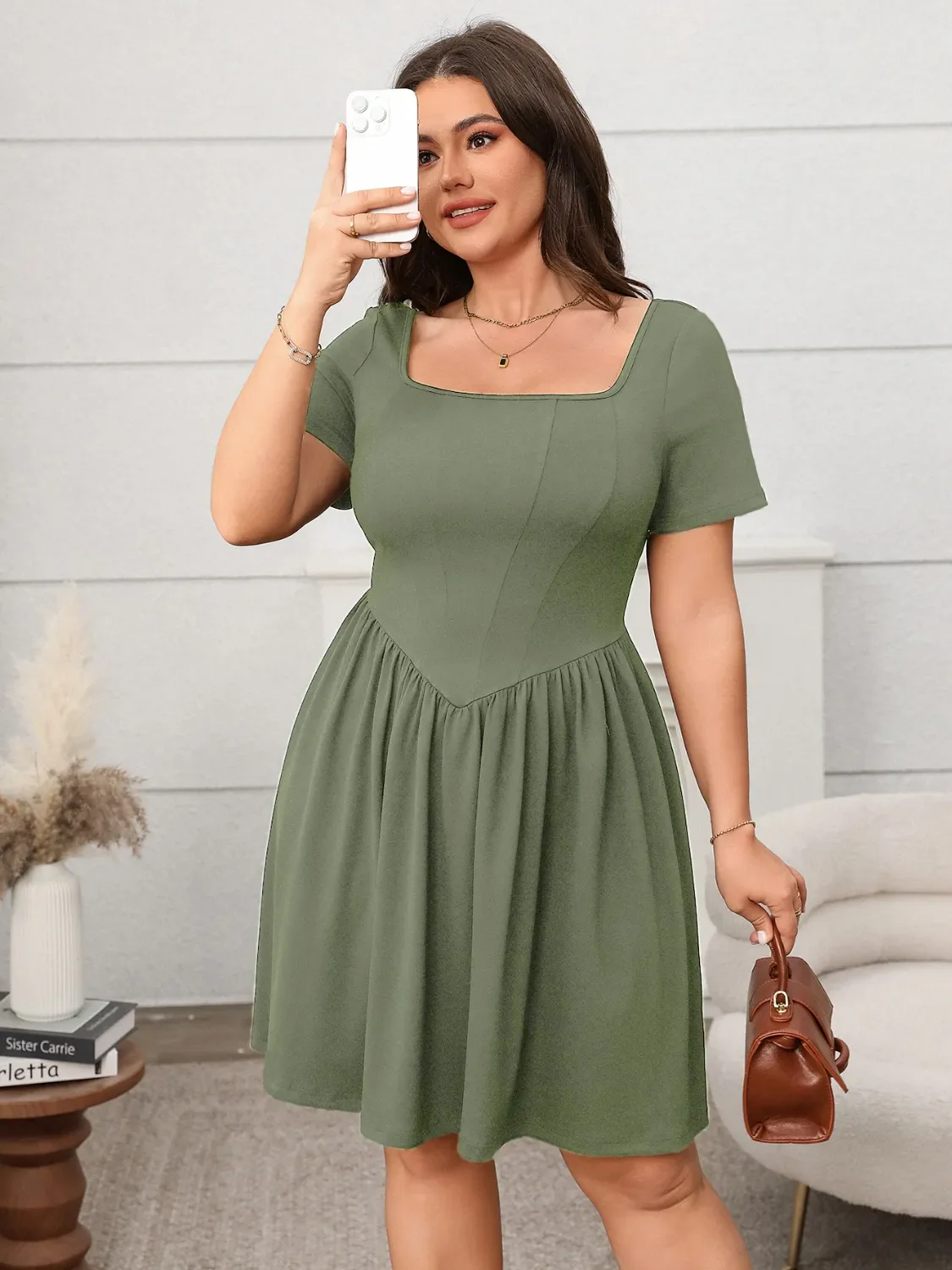 Plus Size Square Neck Short Sleeve Mini Dress - Image 4