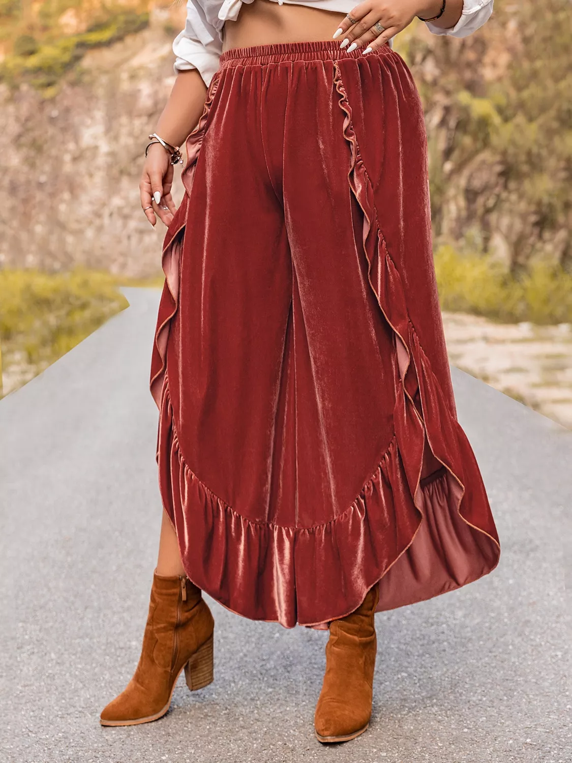 Plus Size Velvet Ruffle Hem Wide Leg Pants - Image 3