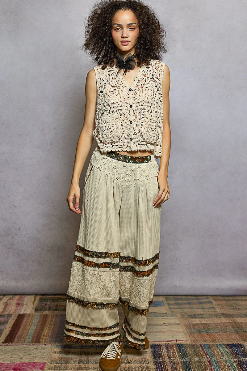 POL Button Down Cropped Crochet Vest with Scalloped Edge - Image 5
