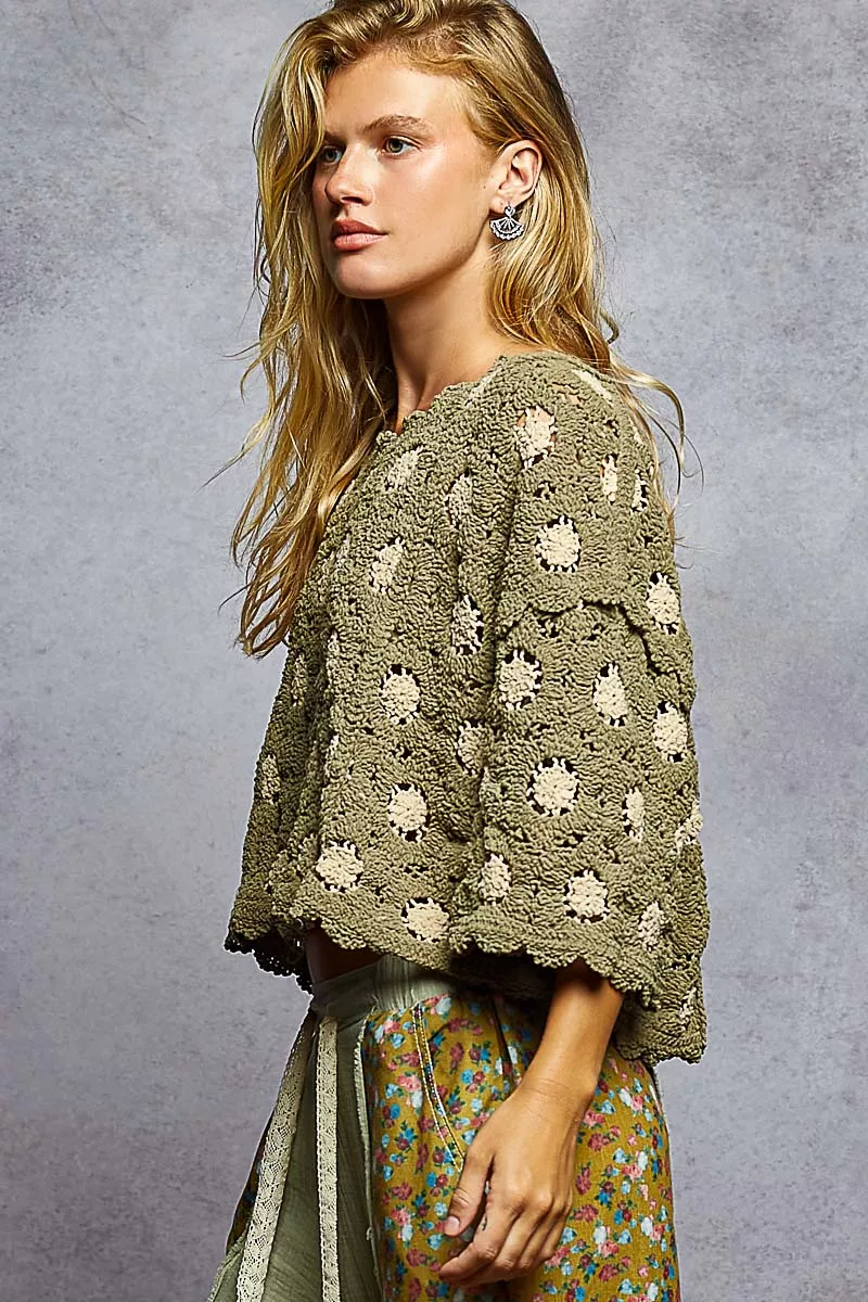 POL Contrast Crochet Cropped Knit Top - Image 3
