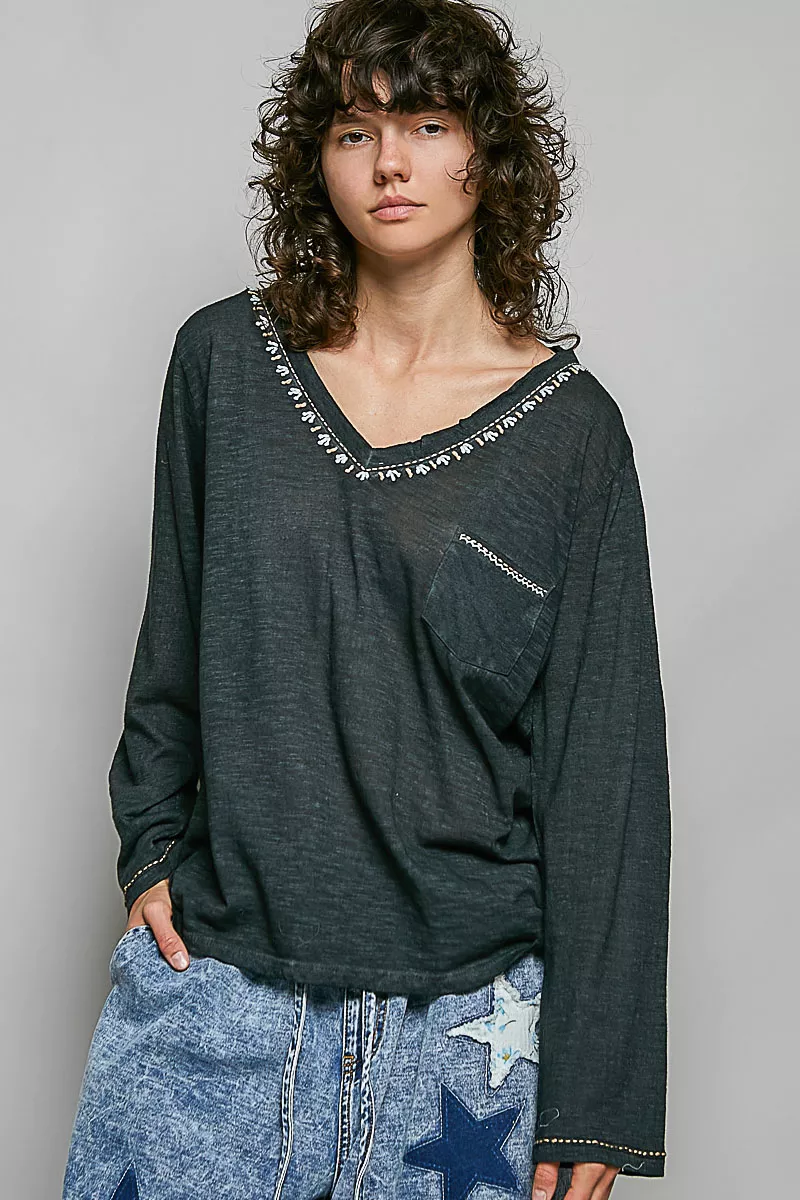 POL Contrast Stitch V-Neck Lightweight Knit Long Sleeve Top - Image 4