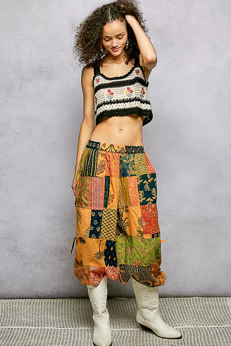 POL Floral Embroidered Cropped Crochet Cami with Scalloped Hem - Image 10