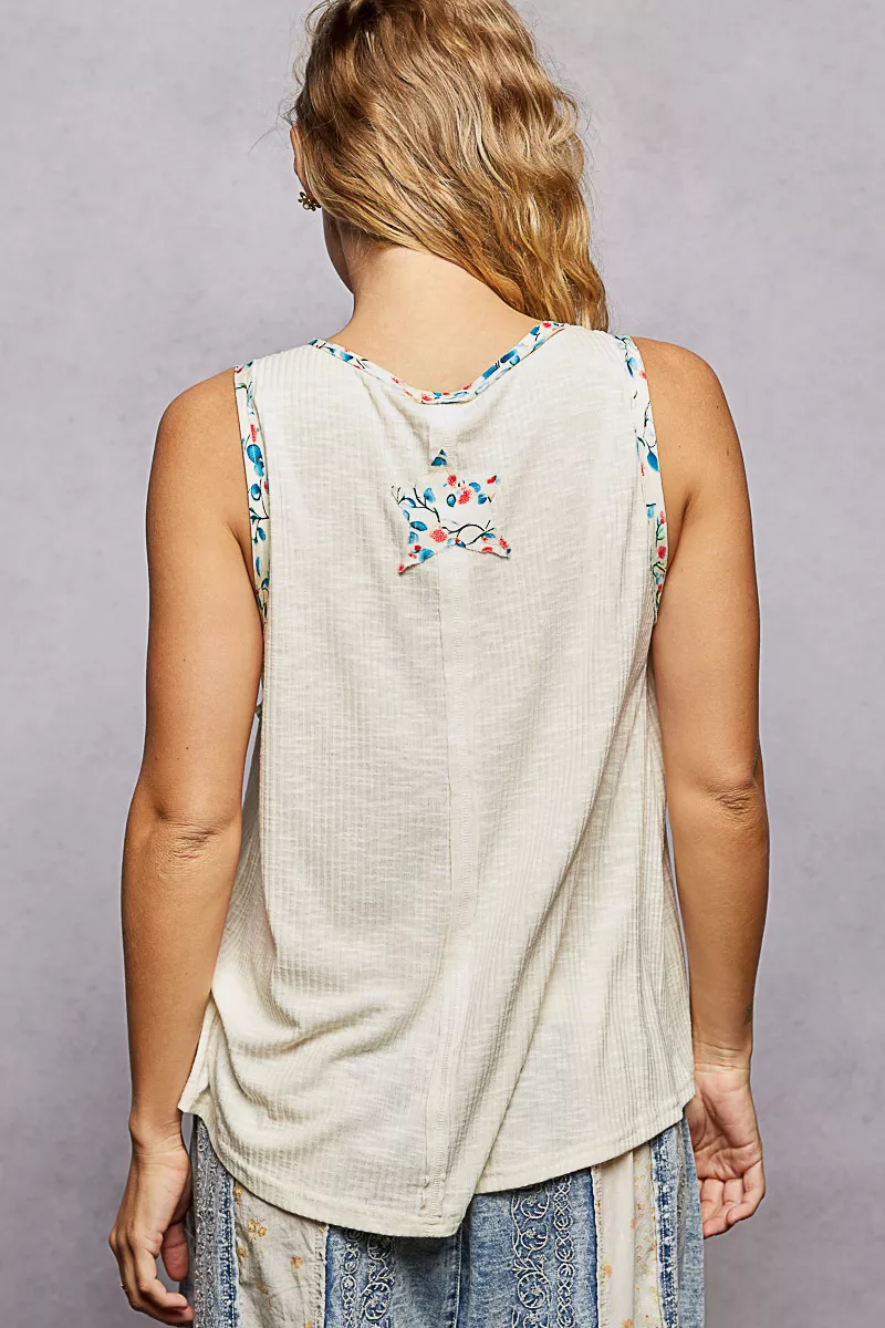 POL Floral Print Star Patch V-Neck Ribbed Tank - Image 4