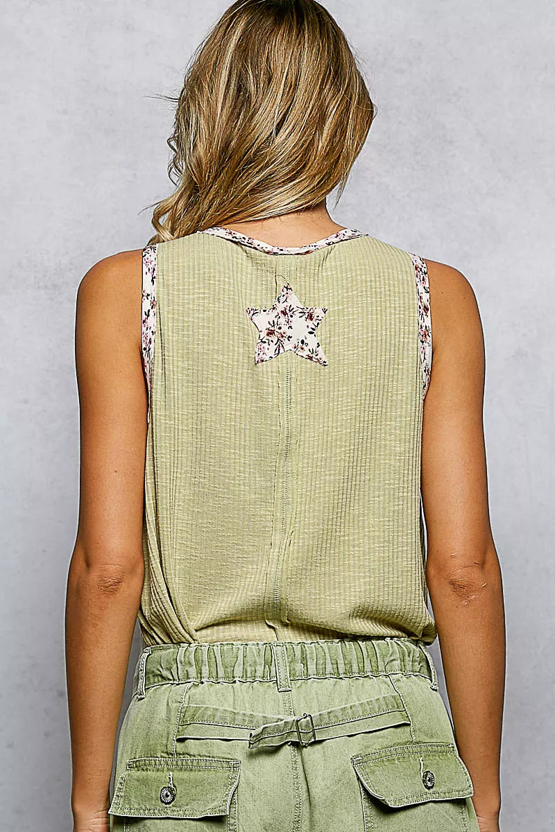 POL Floral Print Star Patch V-Neck Ribbed Tank - Image 4