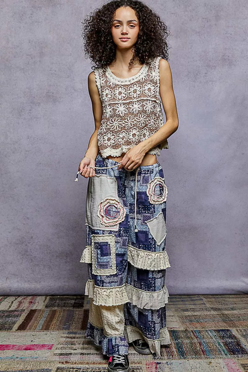 POL Floral Round Neck Cropped Crochet Sleeveless Top with Scalloped Edge - Image 5