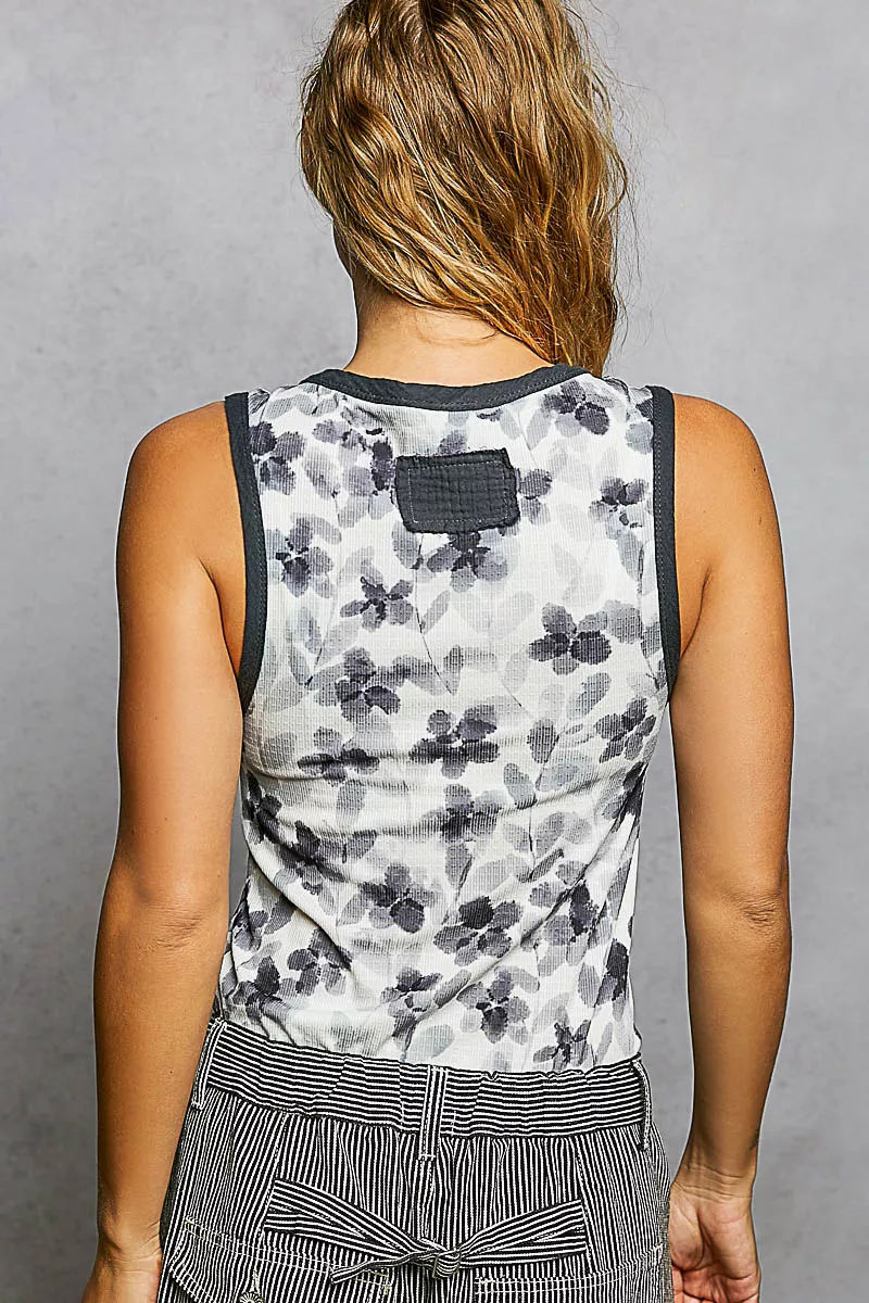 POL Floral Round Neck Cropped Ribbed Tank - Image 4