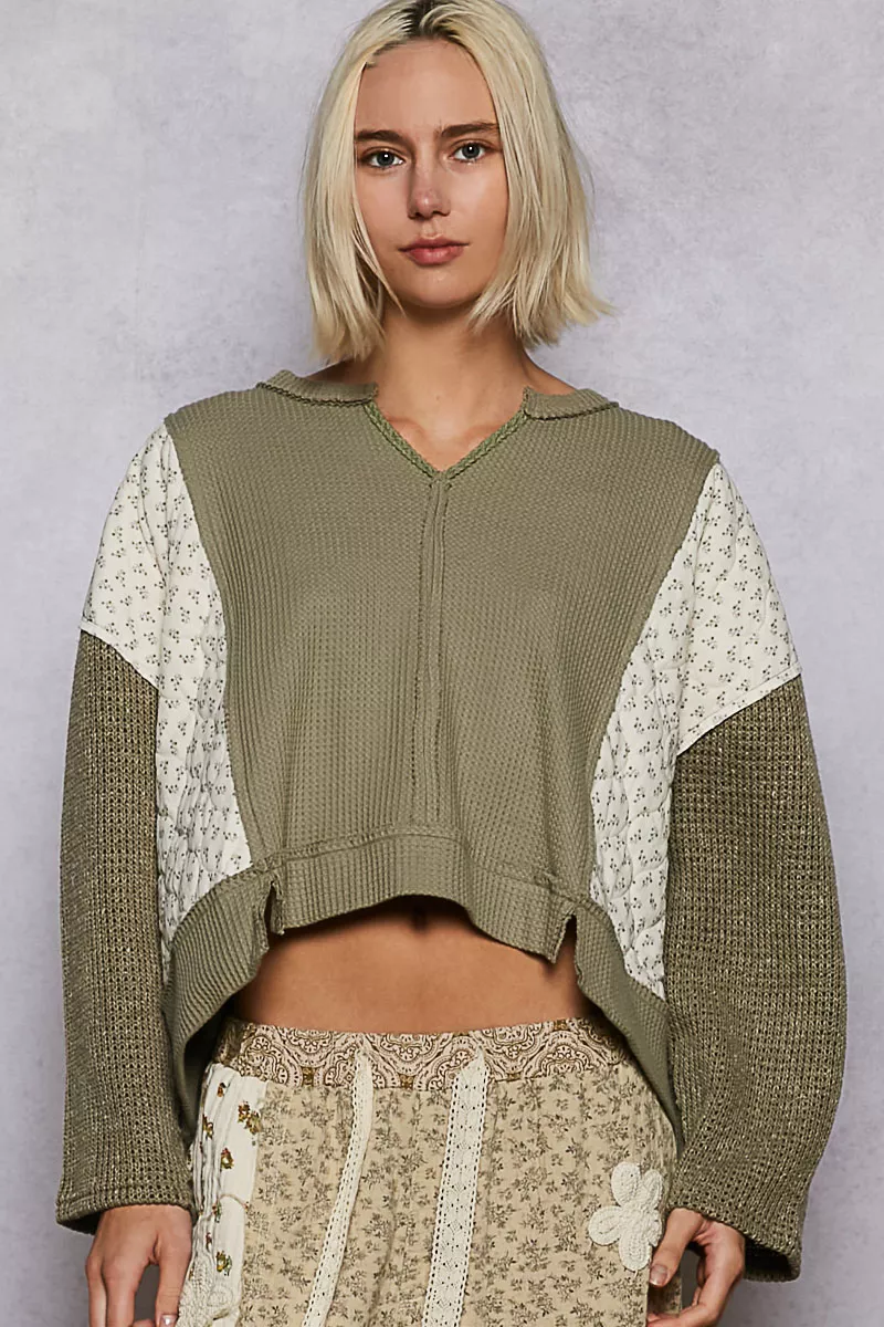 POL Mix Thermal Floral Pattern Quilted Knit Cropped Top with Raw Edge Detail - Image 2