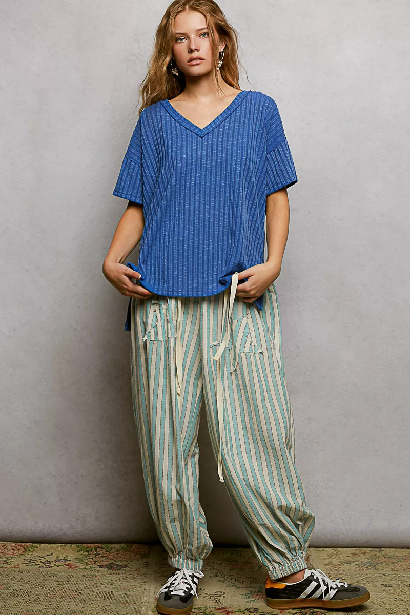 POL Ribbed Knit V-Neck Short Sleeve T-Shirt with Side Slit - Image 5