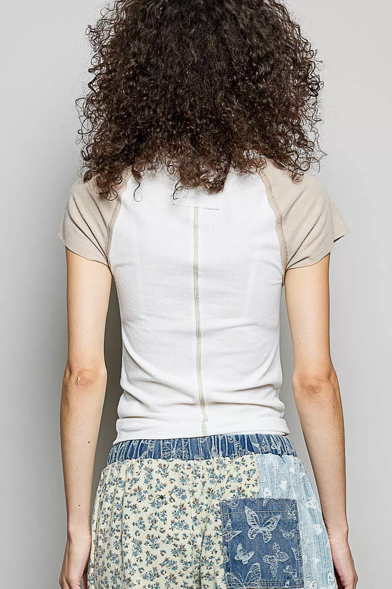 POL Round Neck Outseam Detail T-Shirt with Contrast Color Sleeves - Image 4