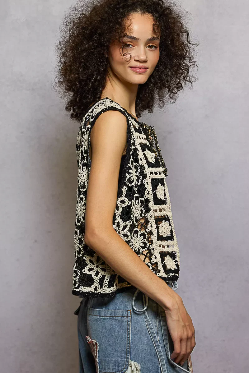 POL Tie Front Floral Pattern Crochet Vest with Scalloped Edge - Image 3