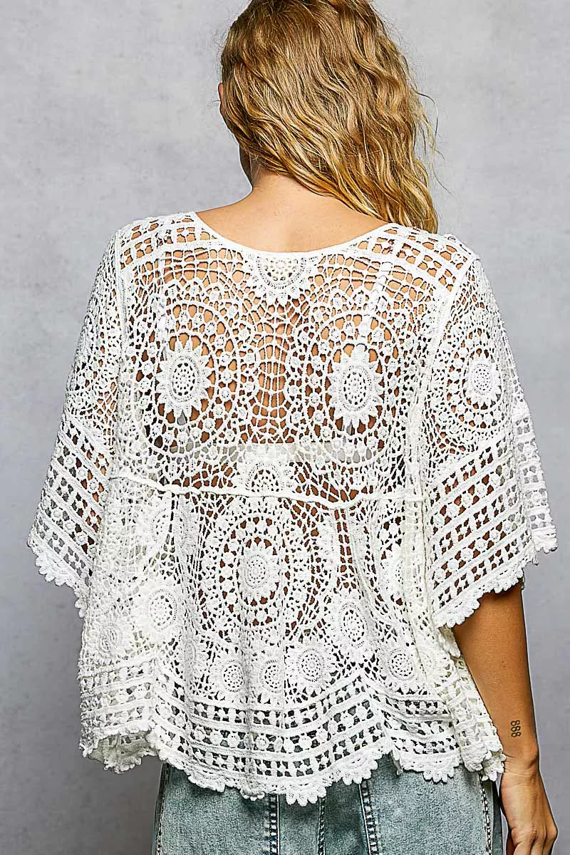 POL V-Neck Crochet Top with Scalloped Hem - Image 4