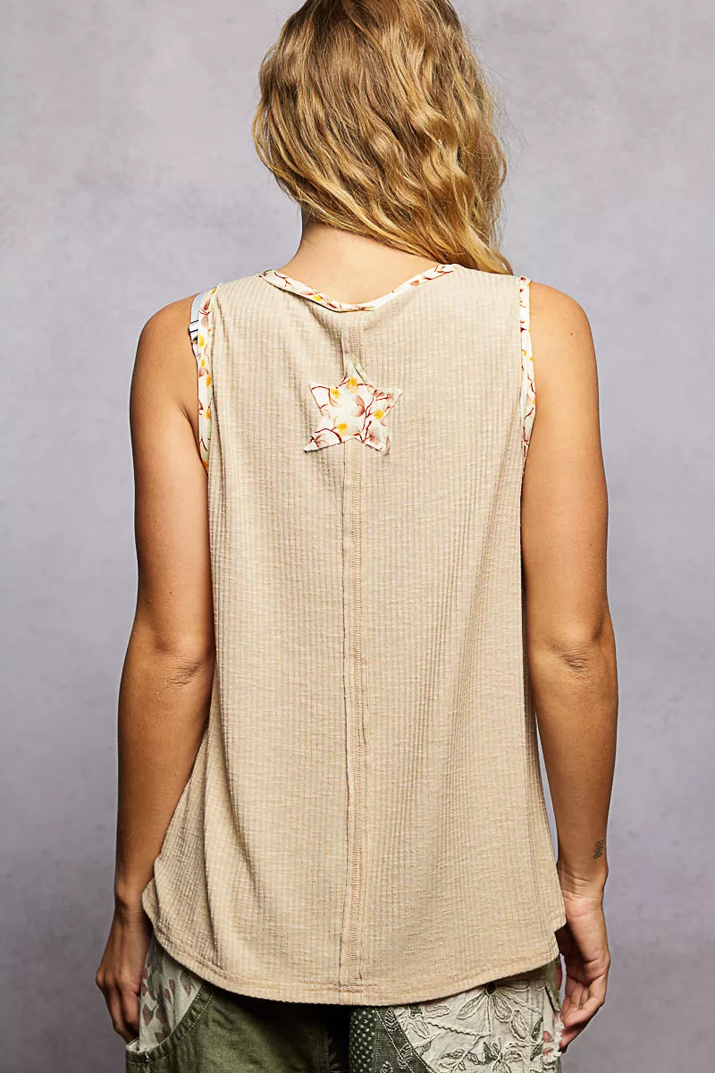 POL Washed Ribbed V-Neck Tank with Floral Print Star Patch - Image 4