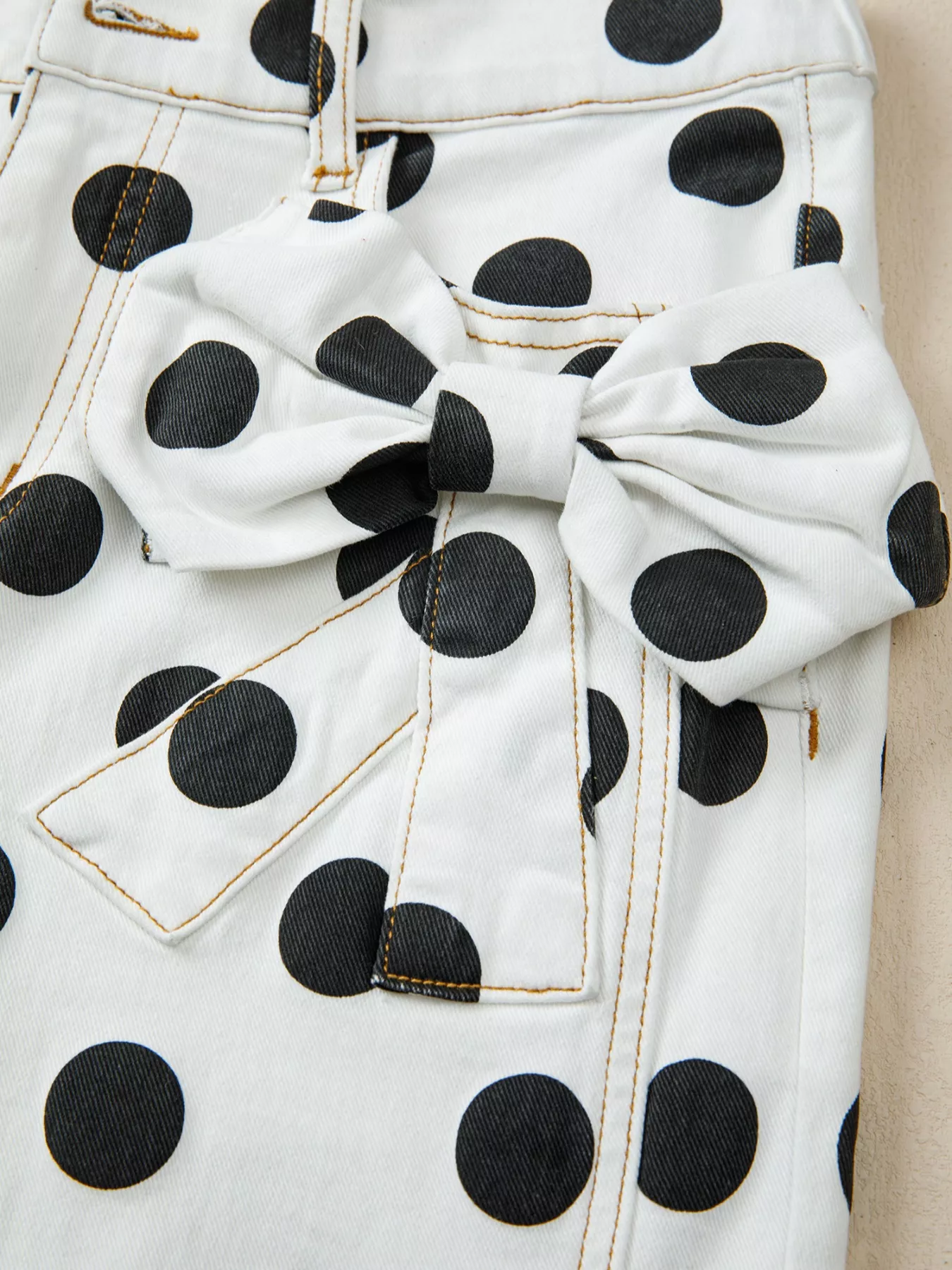 Polka Dot High-Waisted Jeans - Image 7