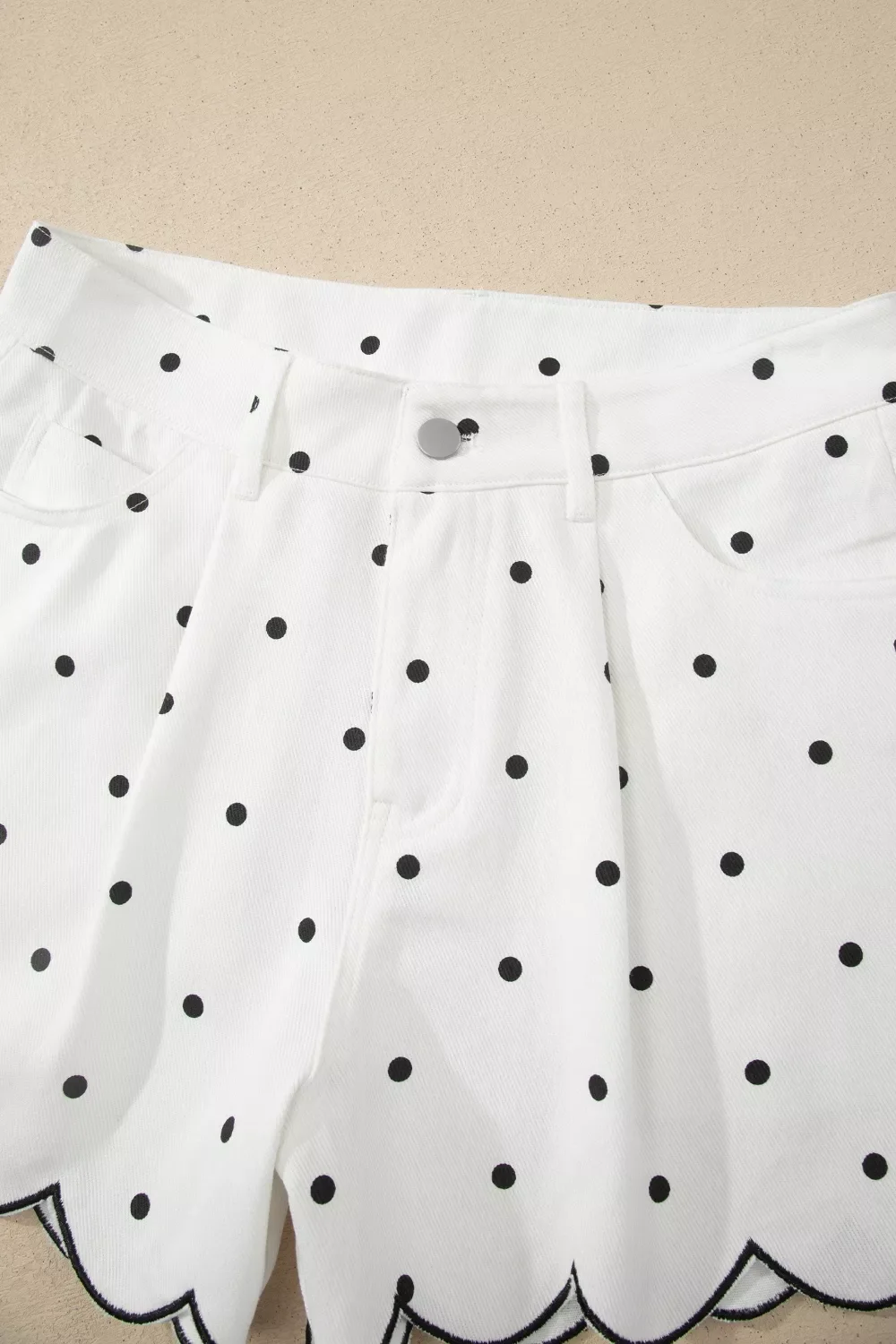 Polka Dot Scalloped Hem Shorts - Image 11