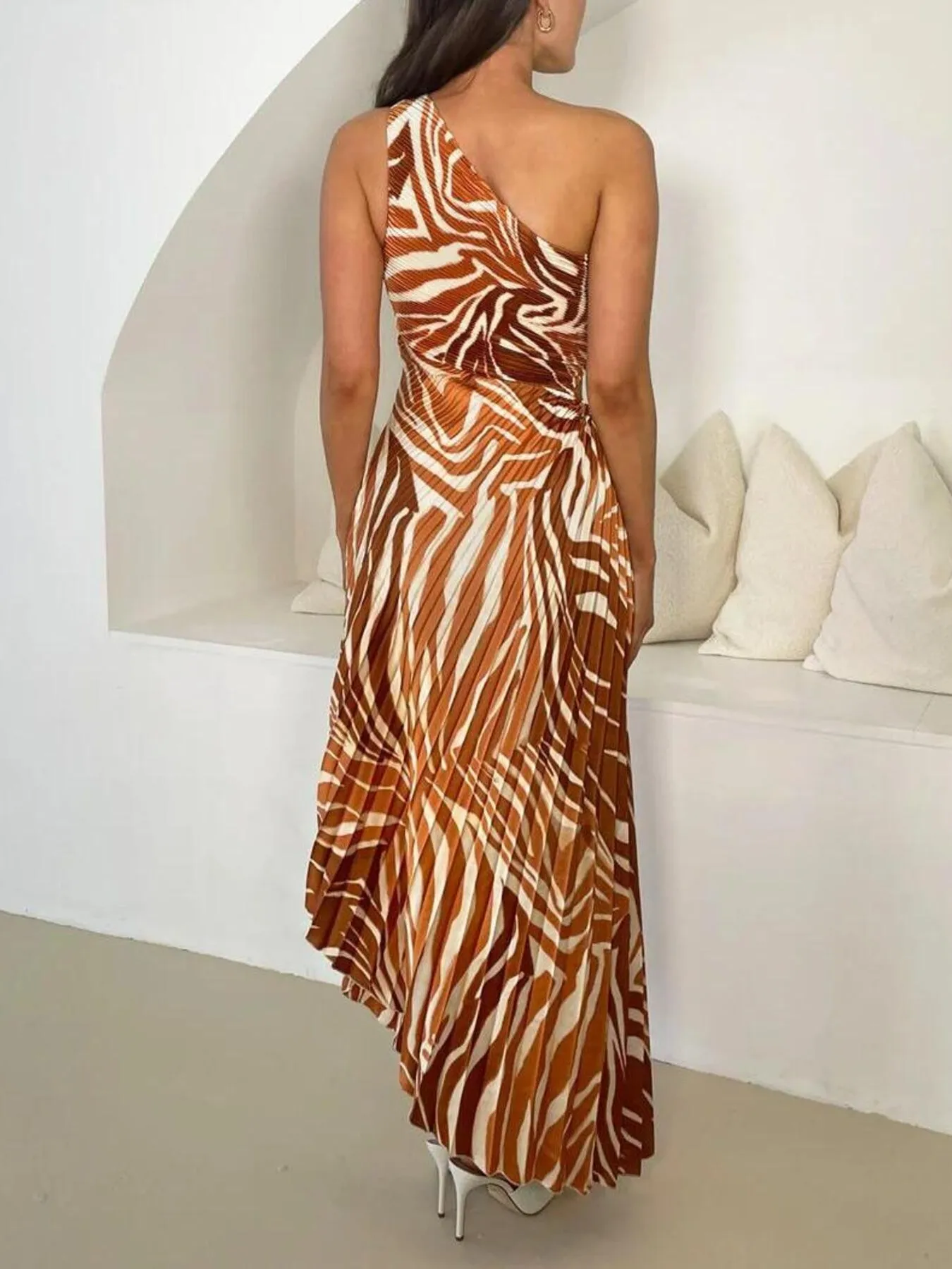Printed One Shoulder Asymmetrical Maxi Dress - Image 10