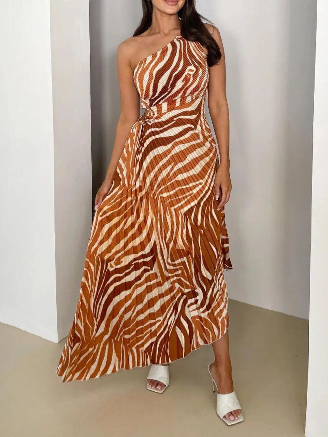 Printed One Shoulder Asymmetrical Maxi Dress - Image 7