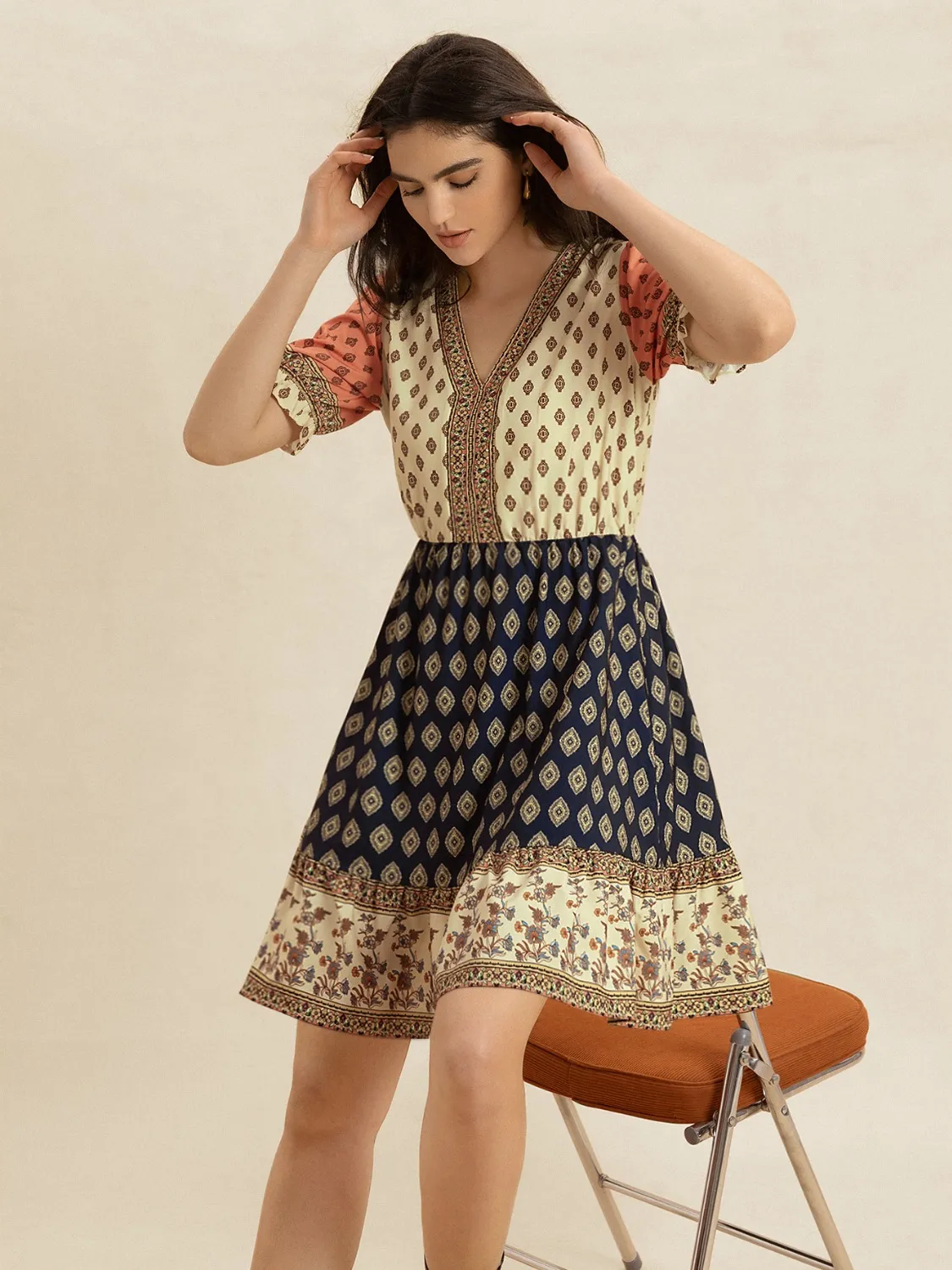 Printed V-Neck Short Sleeve Dress - Image 5
