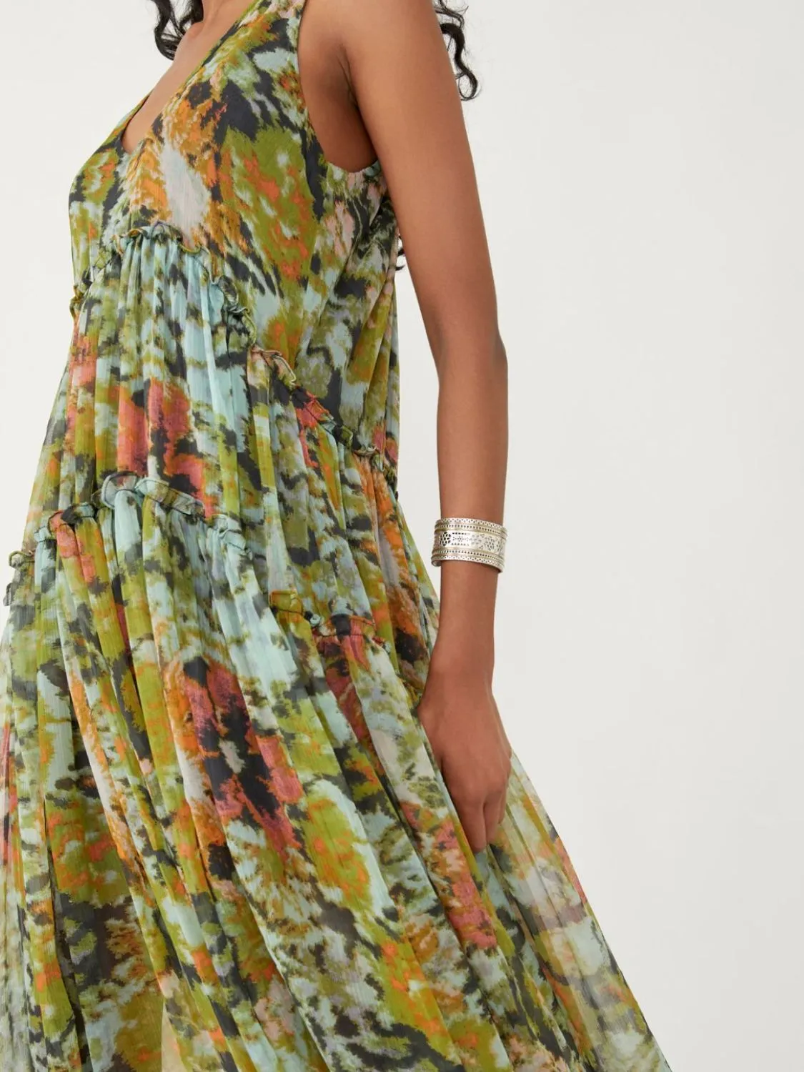 Printed V-Neck Sleeveless Dress - Image 9