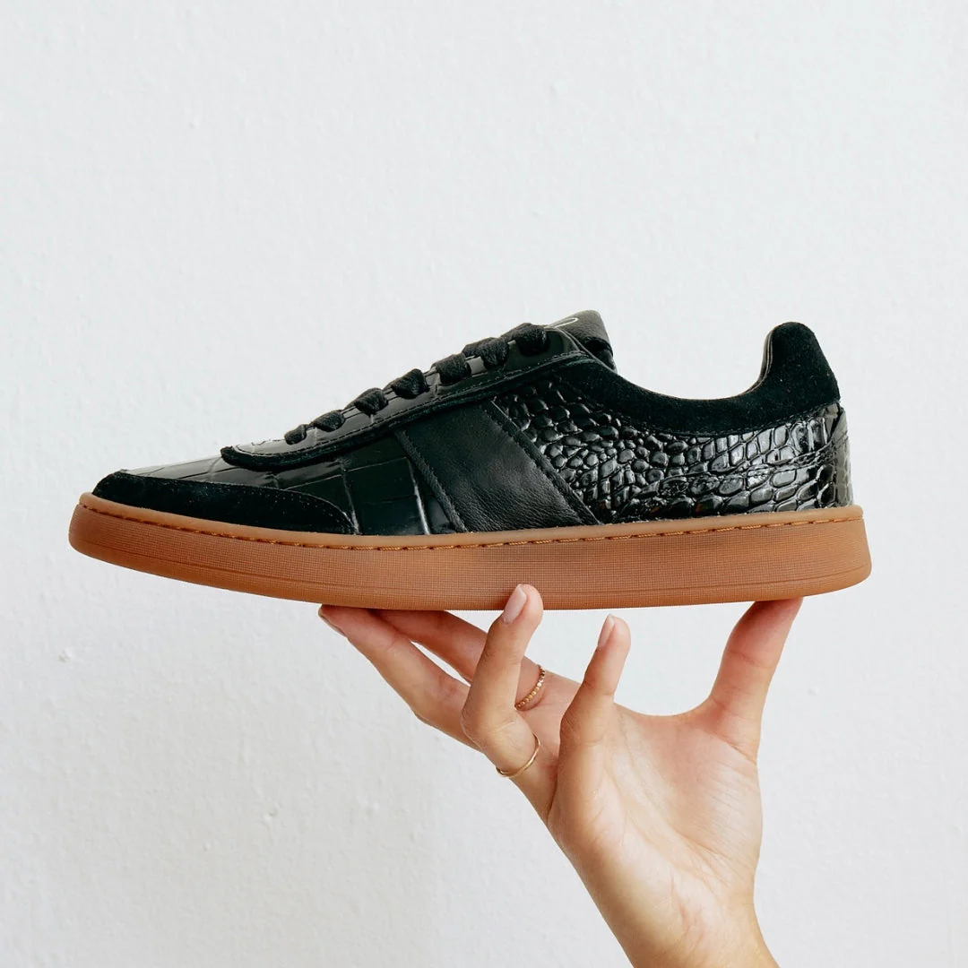 Quincy Low-Top Sneaker - Image 2