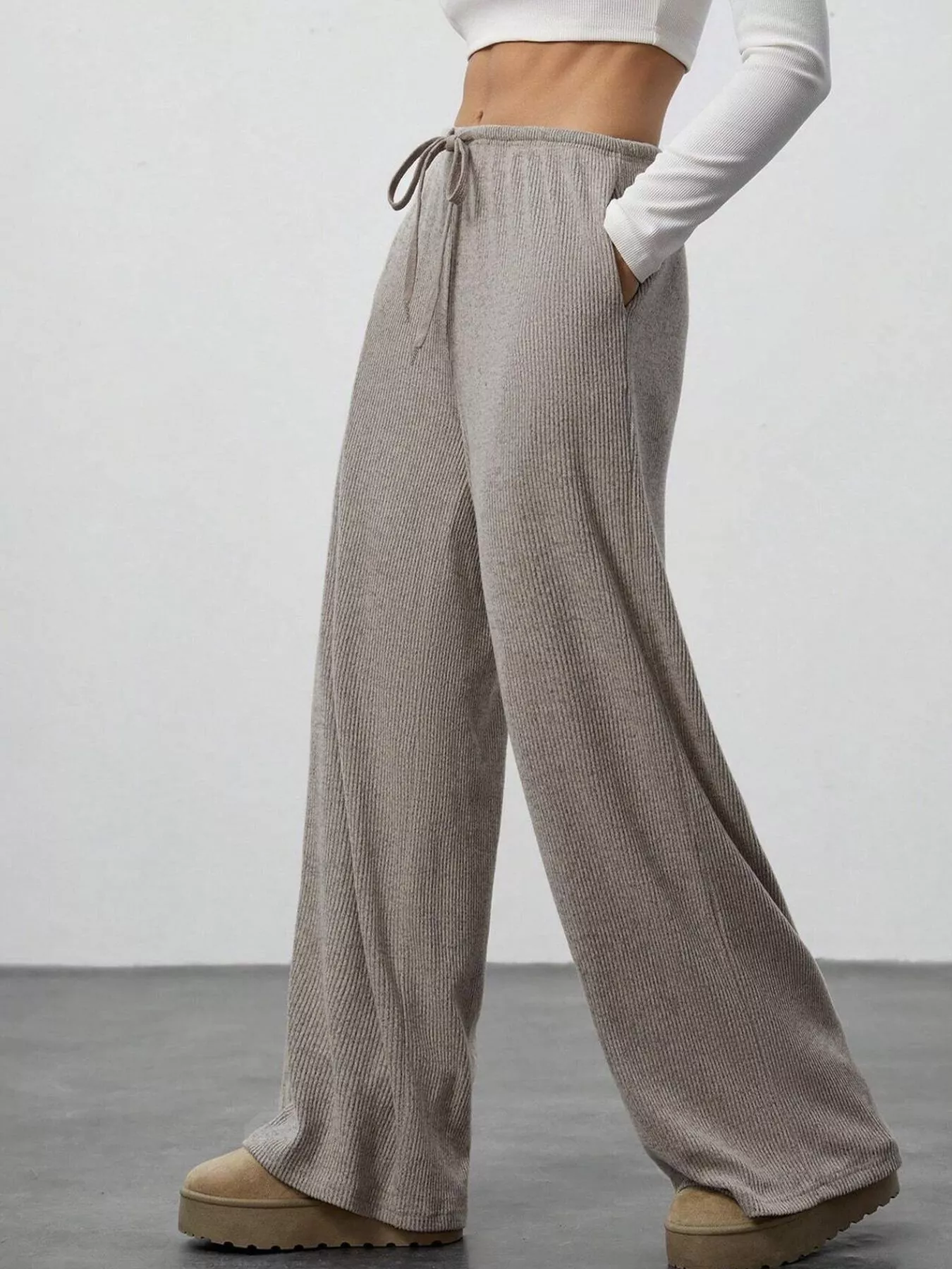 Relaxed Fit Drawstring Pants - Image 4
